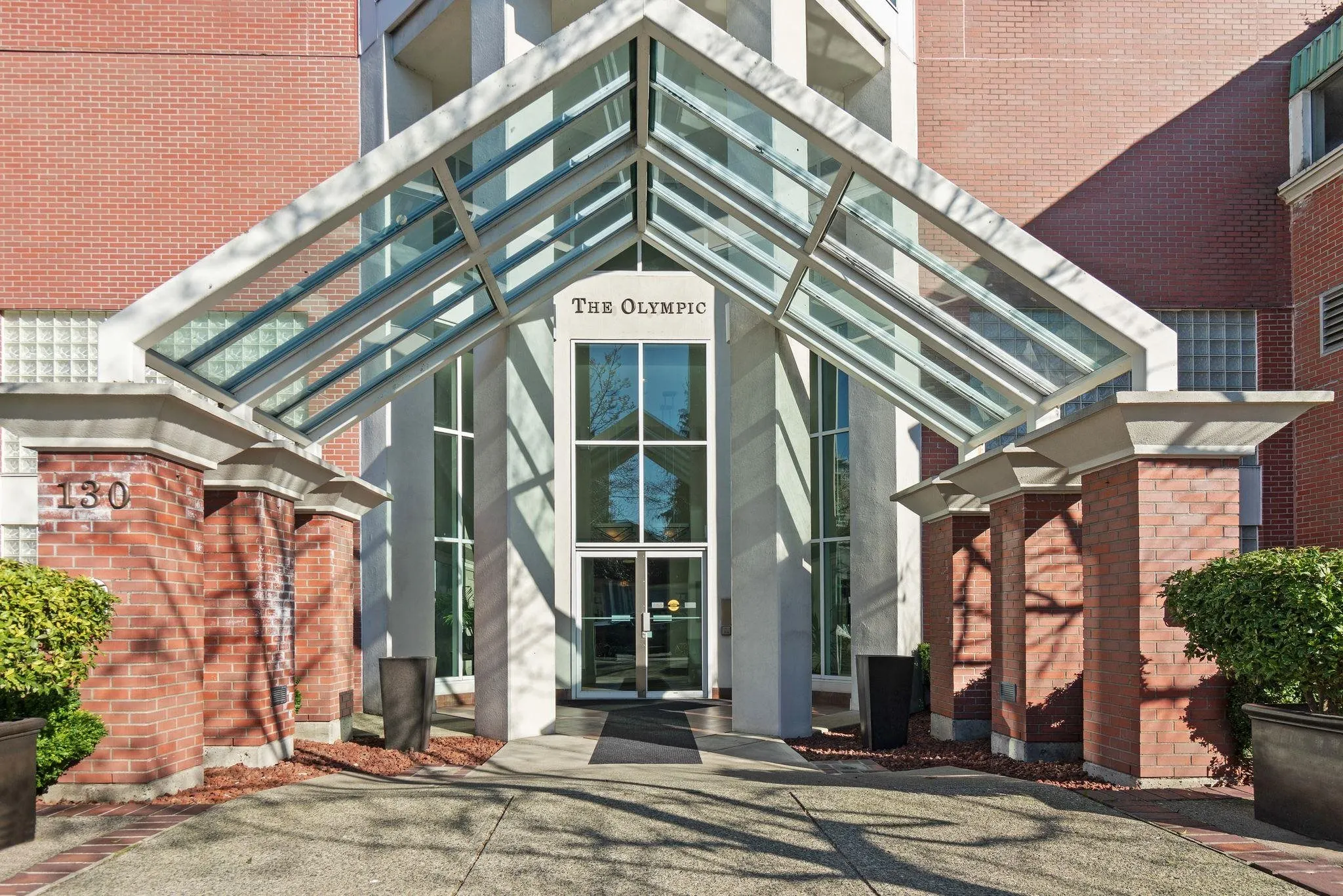 130 E 2nd Street #603
