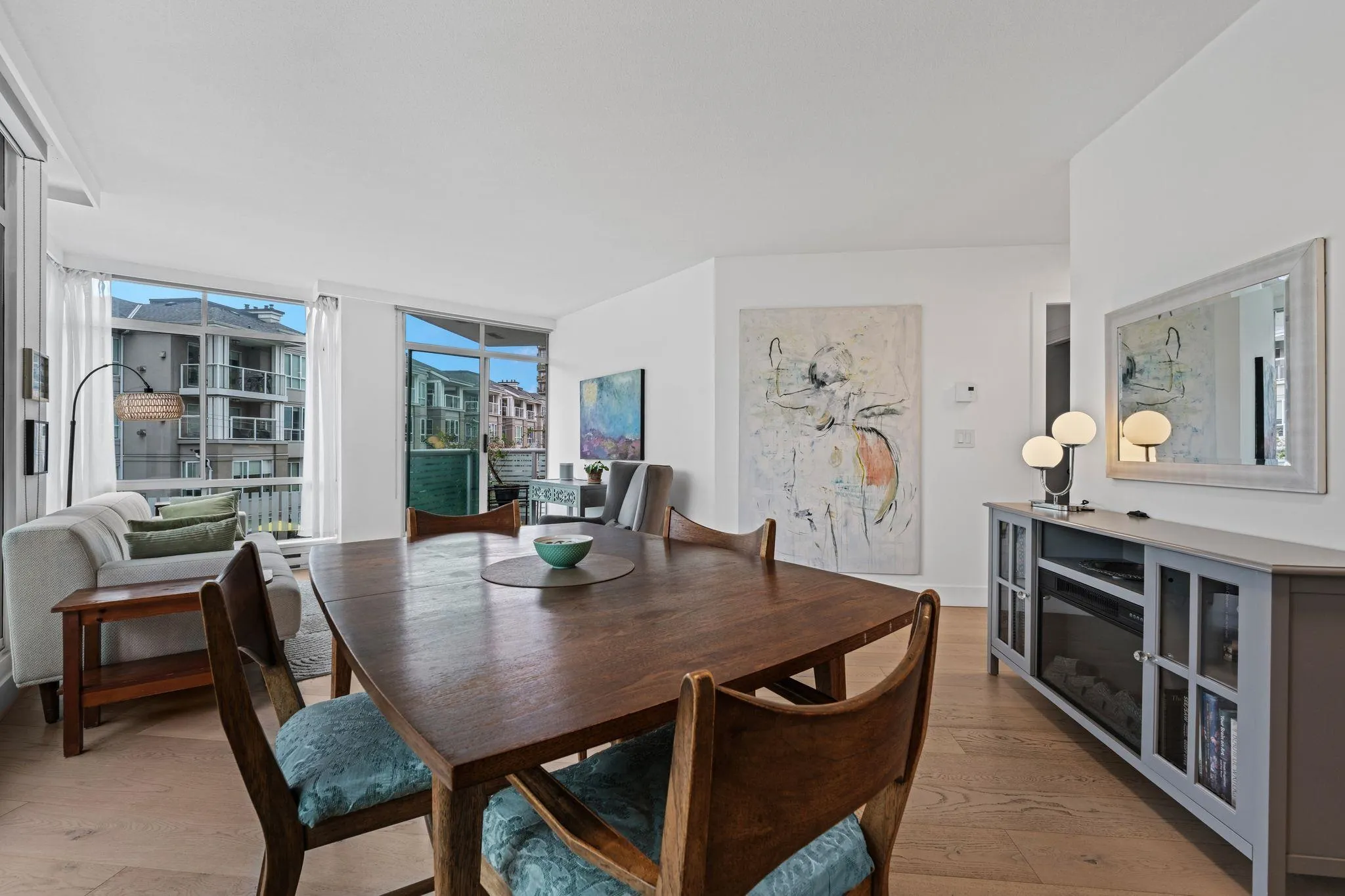 130 E 2nd Street #603