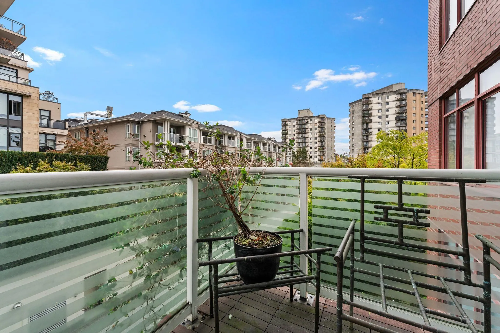 130 E 2nd Street #603