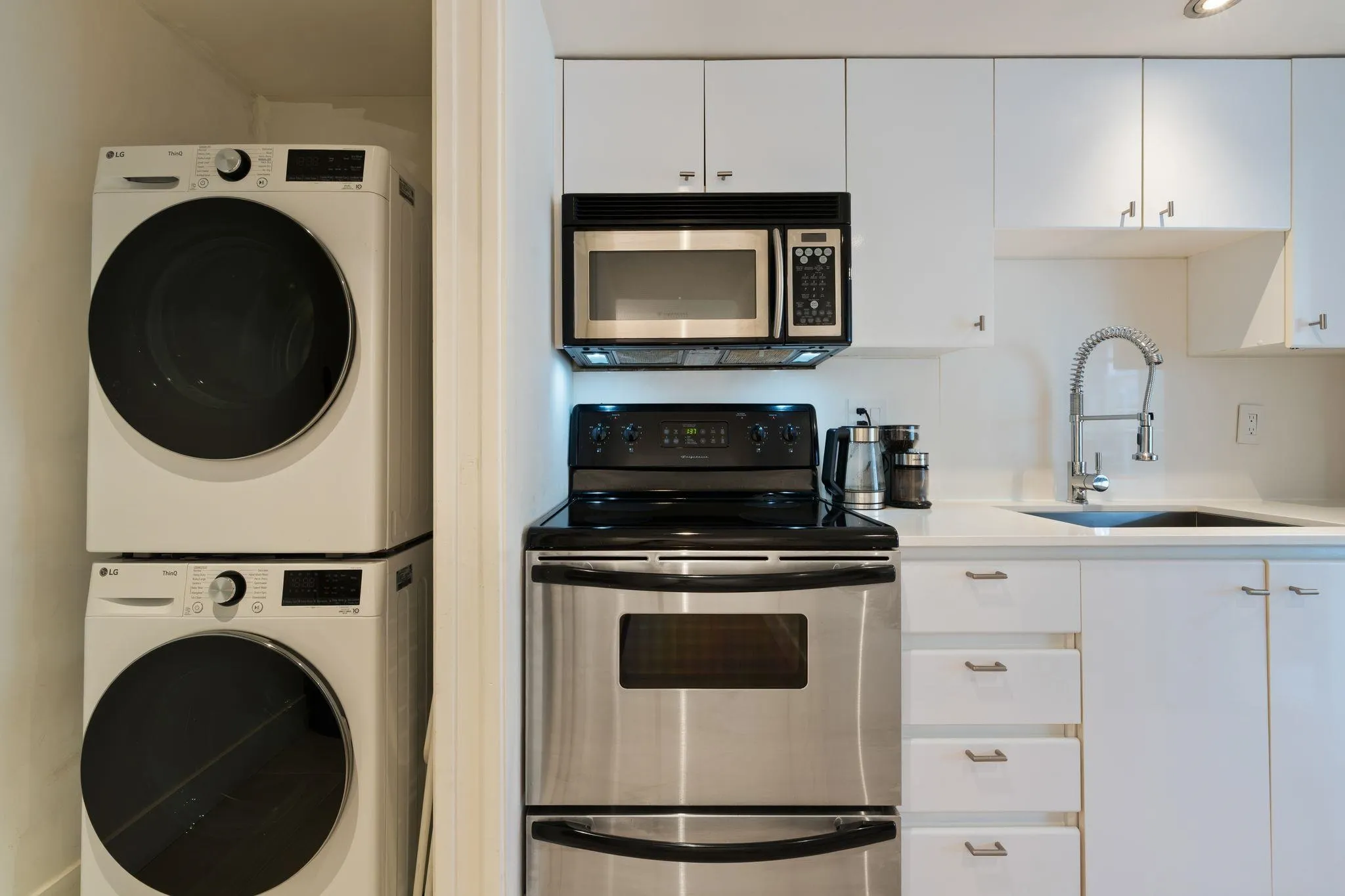 130 E 2nd Street #603