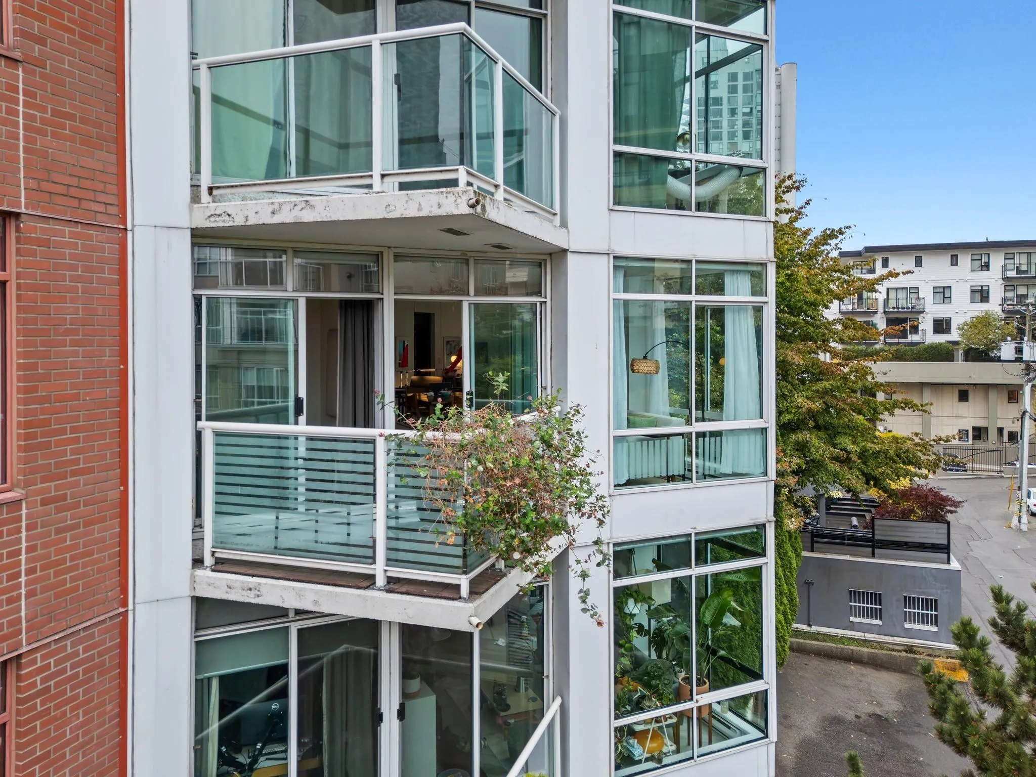 130 E 2nd Street #603