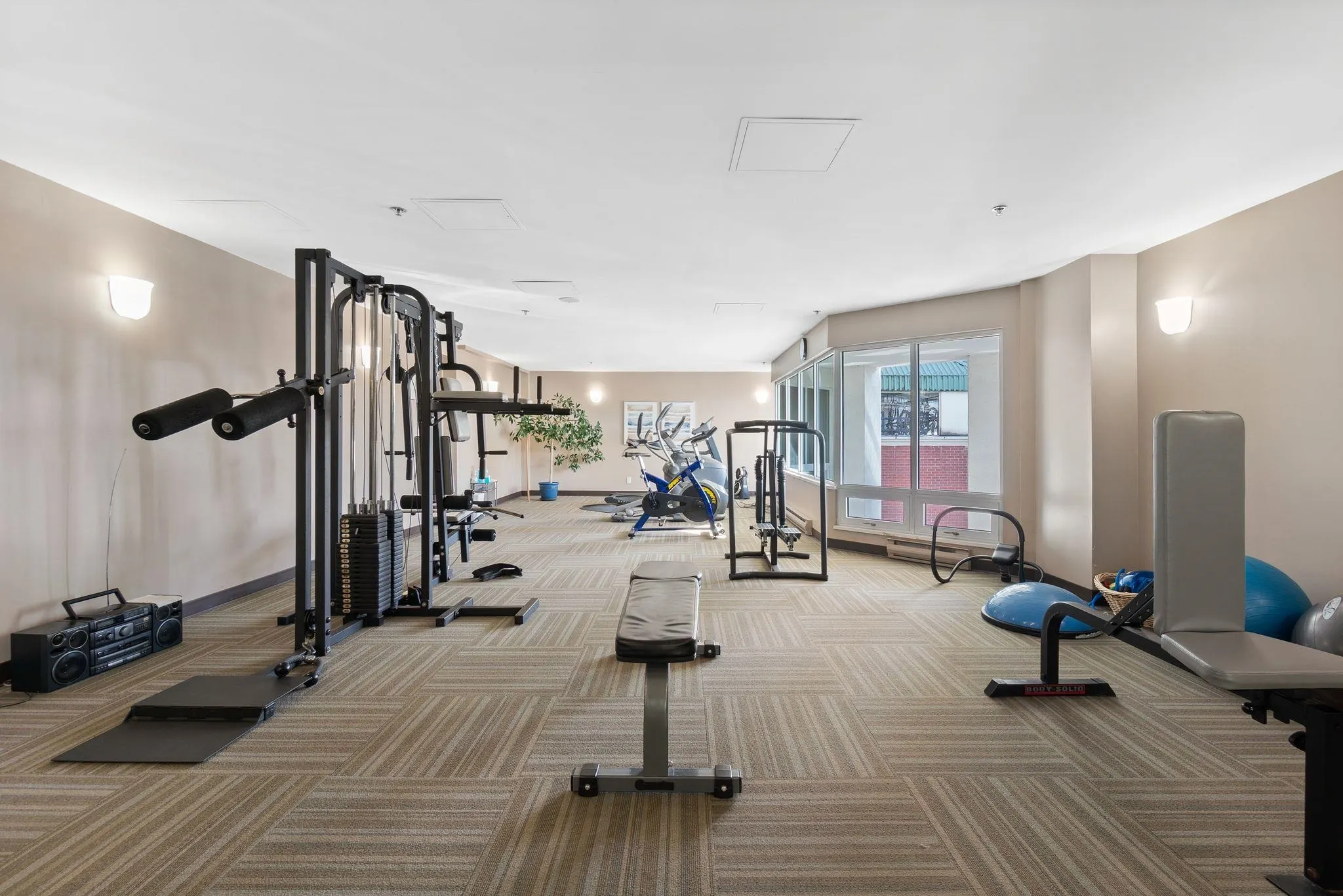 130 E 2nd Street #603