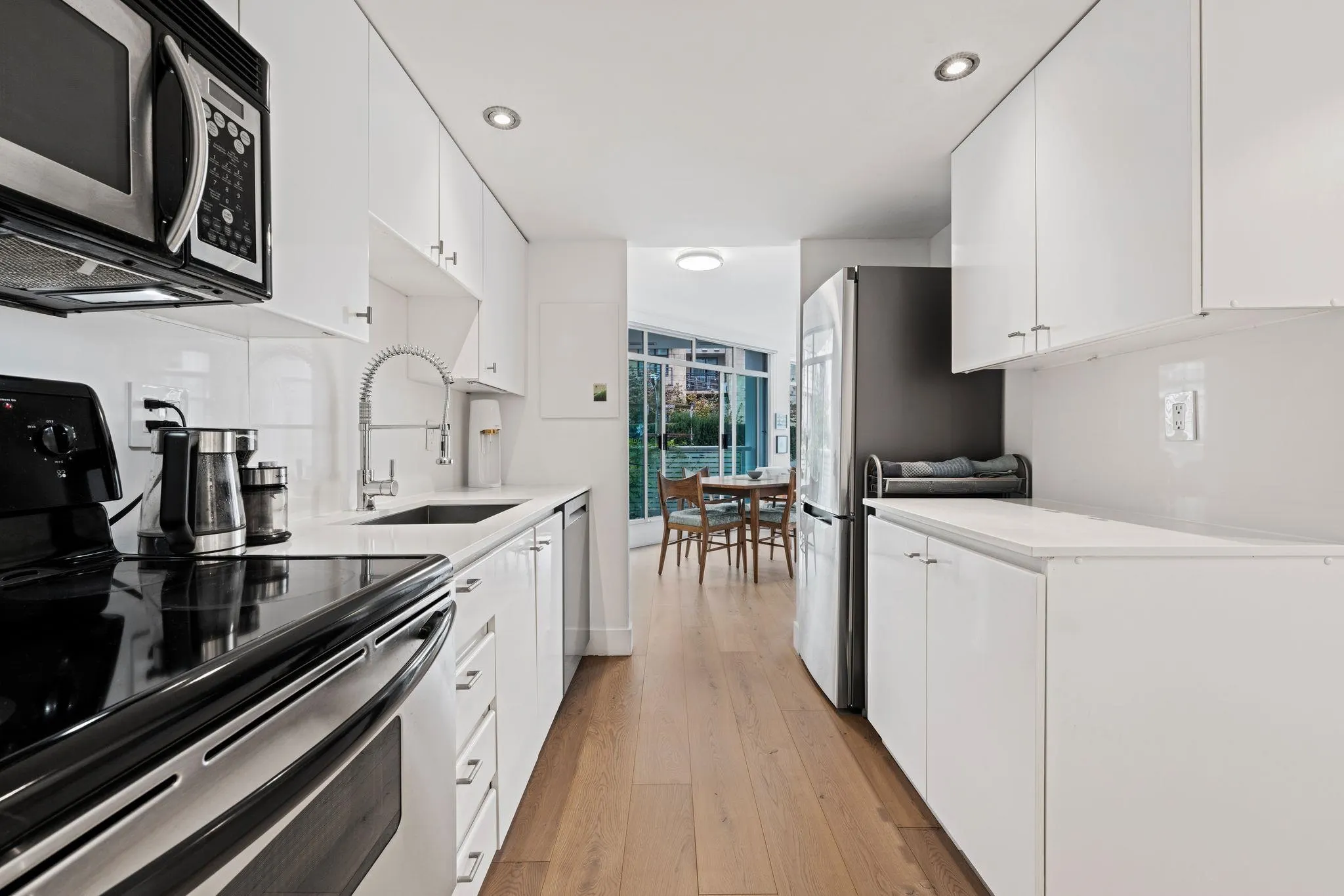 130 E 2nd Street #603