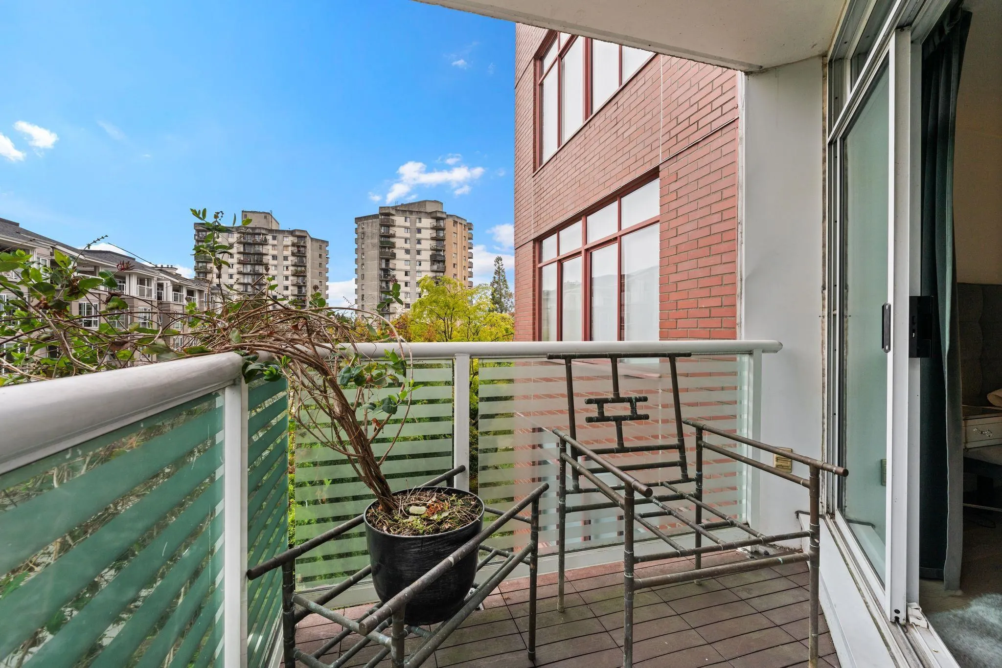 130 E 2nd Street #603