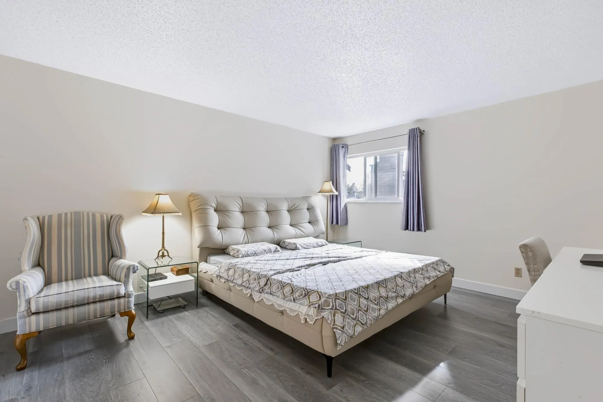 10680 Hollymount Drive