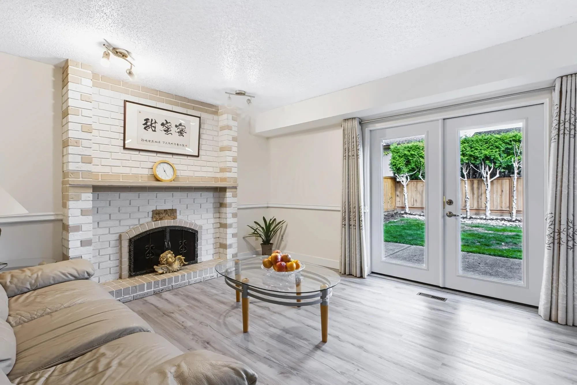10680 Hollymount Drive