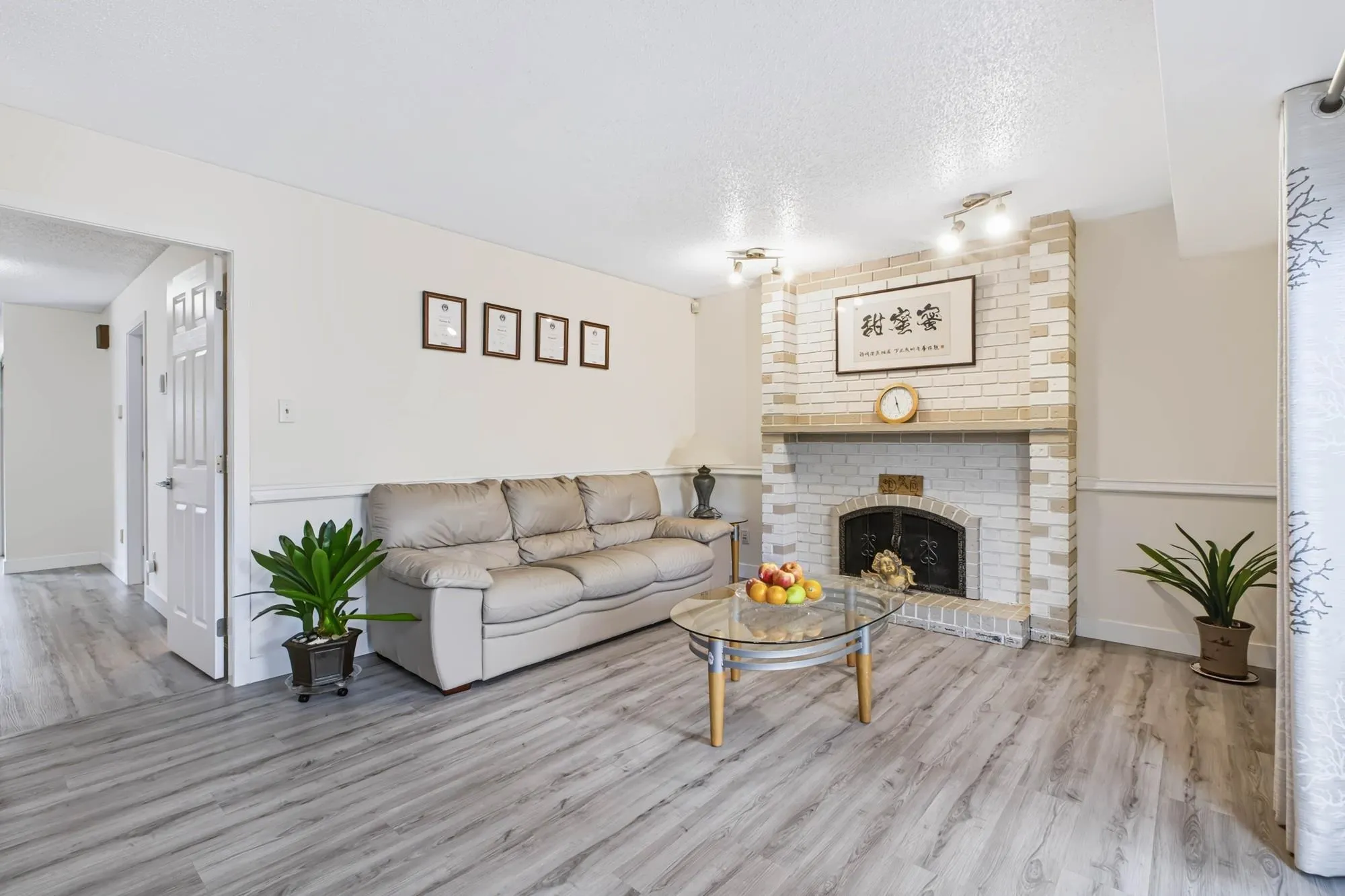 10680 Hollymount Drive