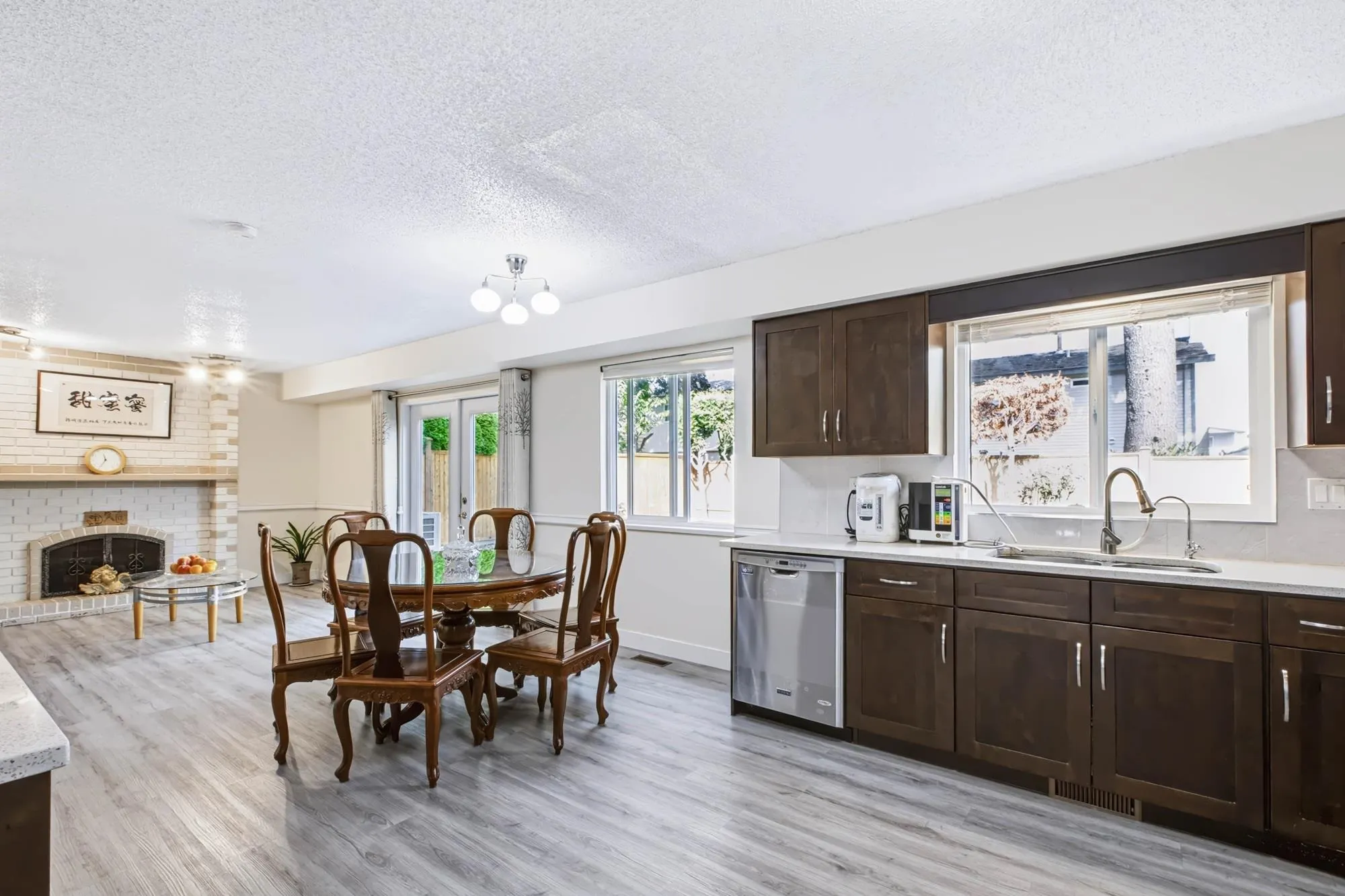 10680 Hollymount Drive