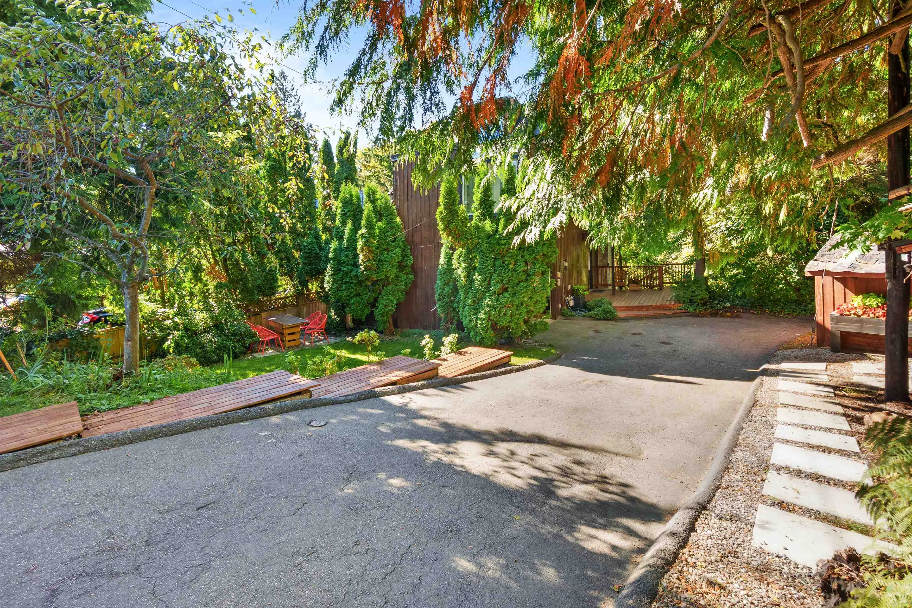 2069 Westview Drive
