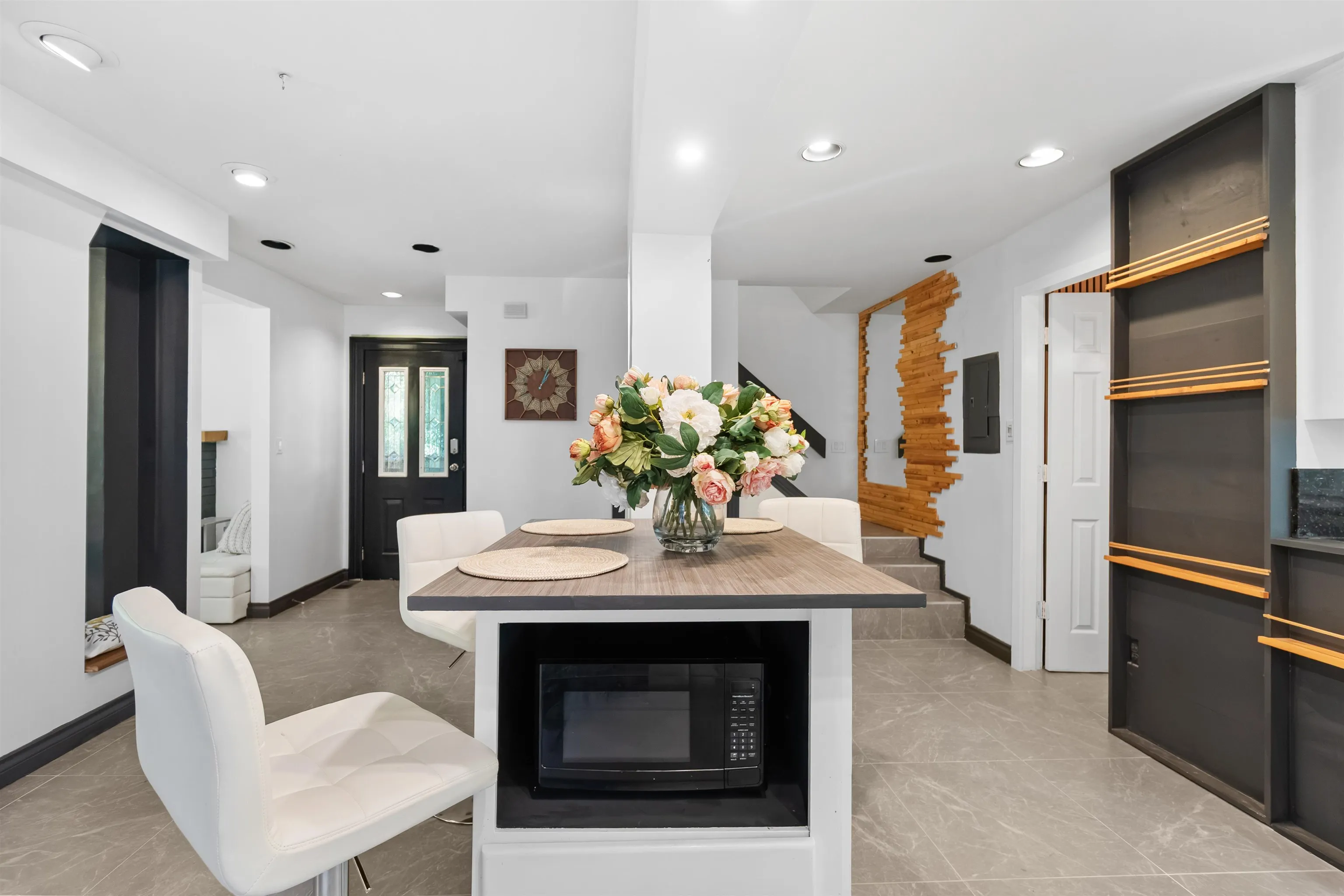2069 Westview Drive