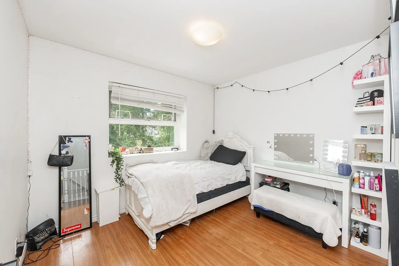 1221 Rochester Avenue