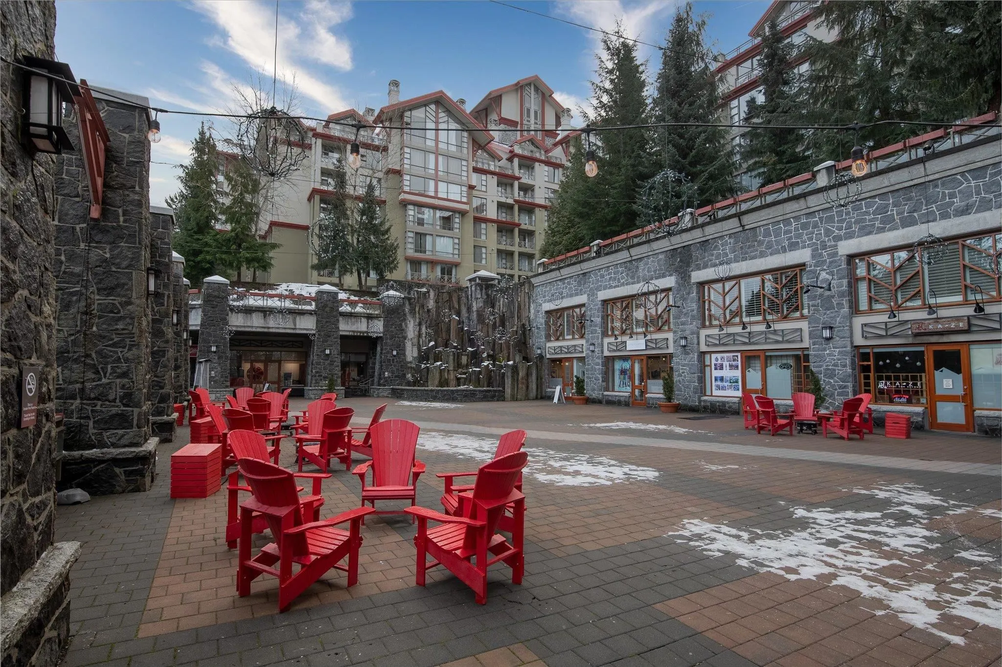 4090 Whistler Way #815