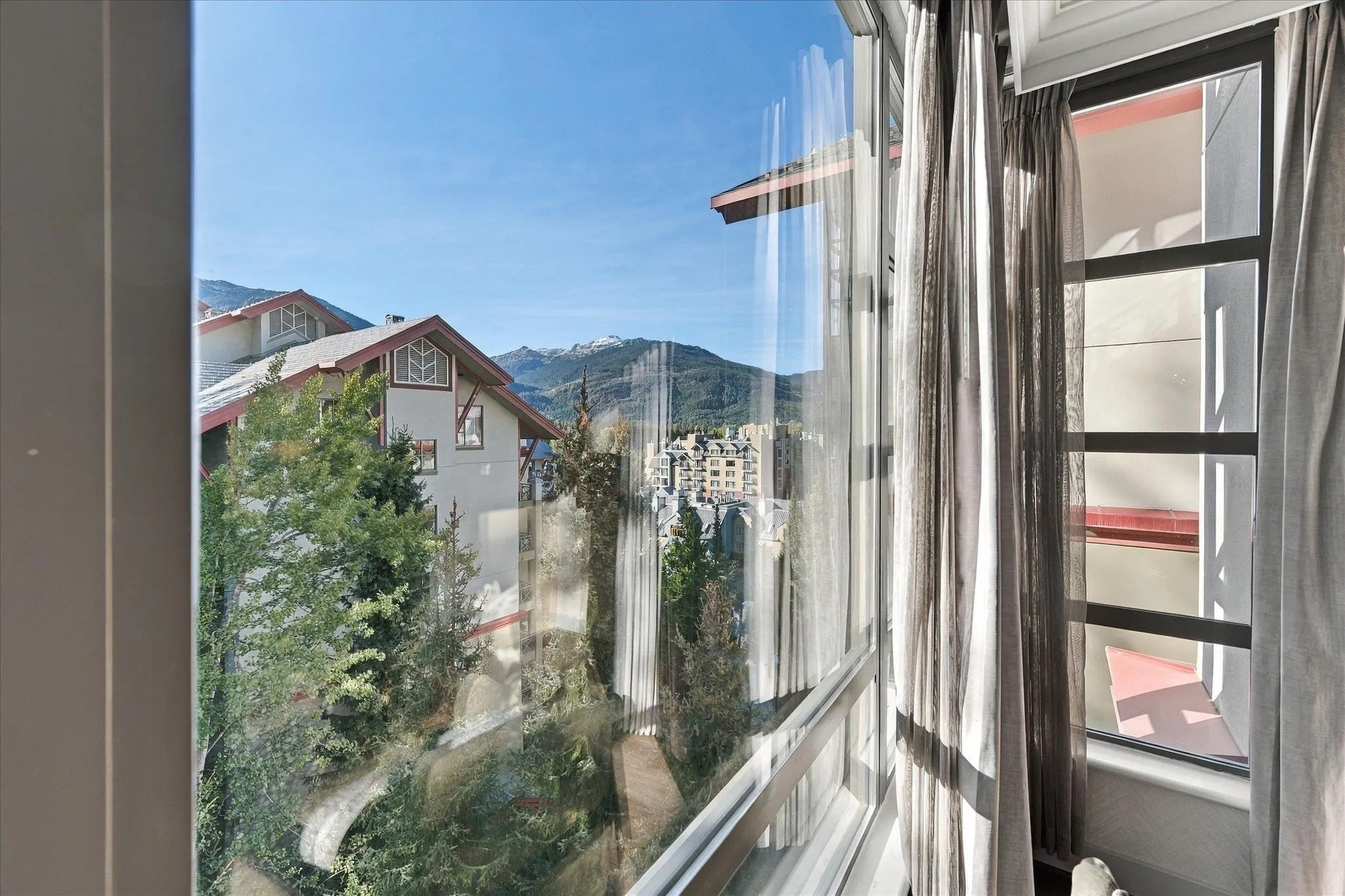 4090 Whistler Way #815