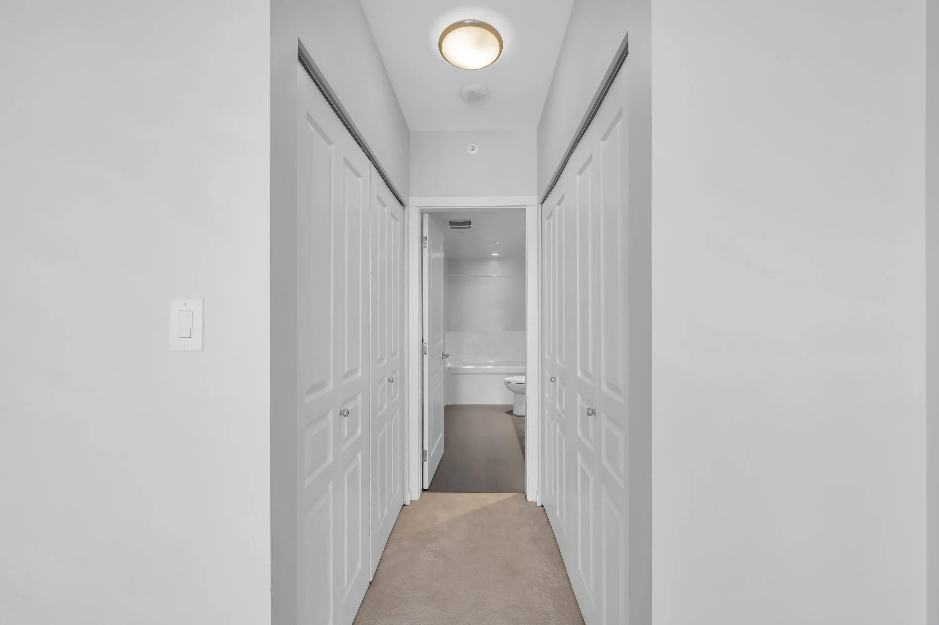 3093 Windsor Gate #2001