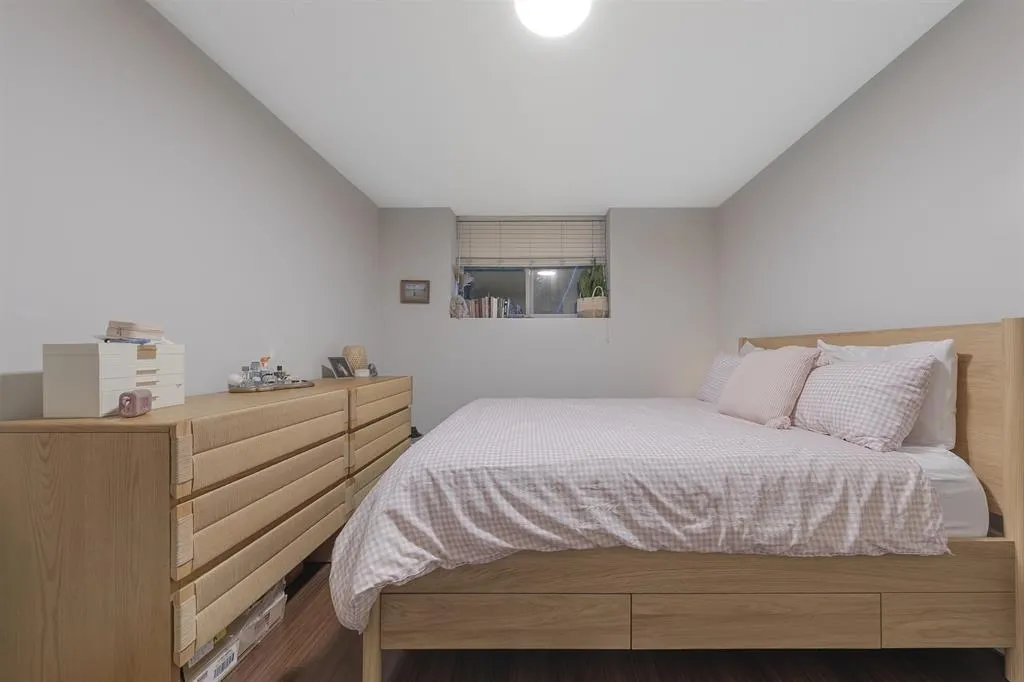 518 E 16th Street #Suite