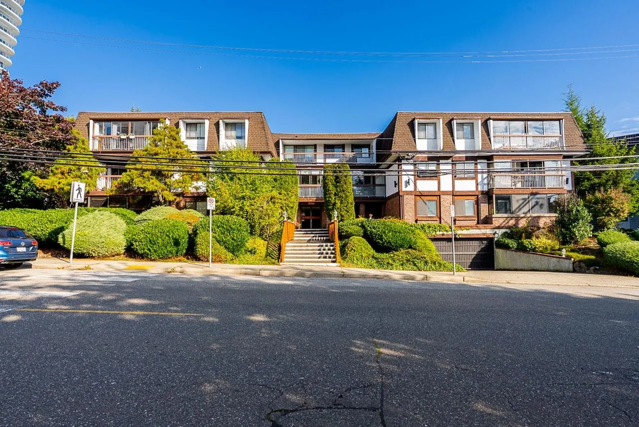 1444 Martin Street #108