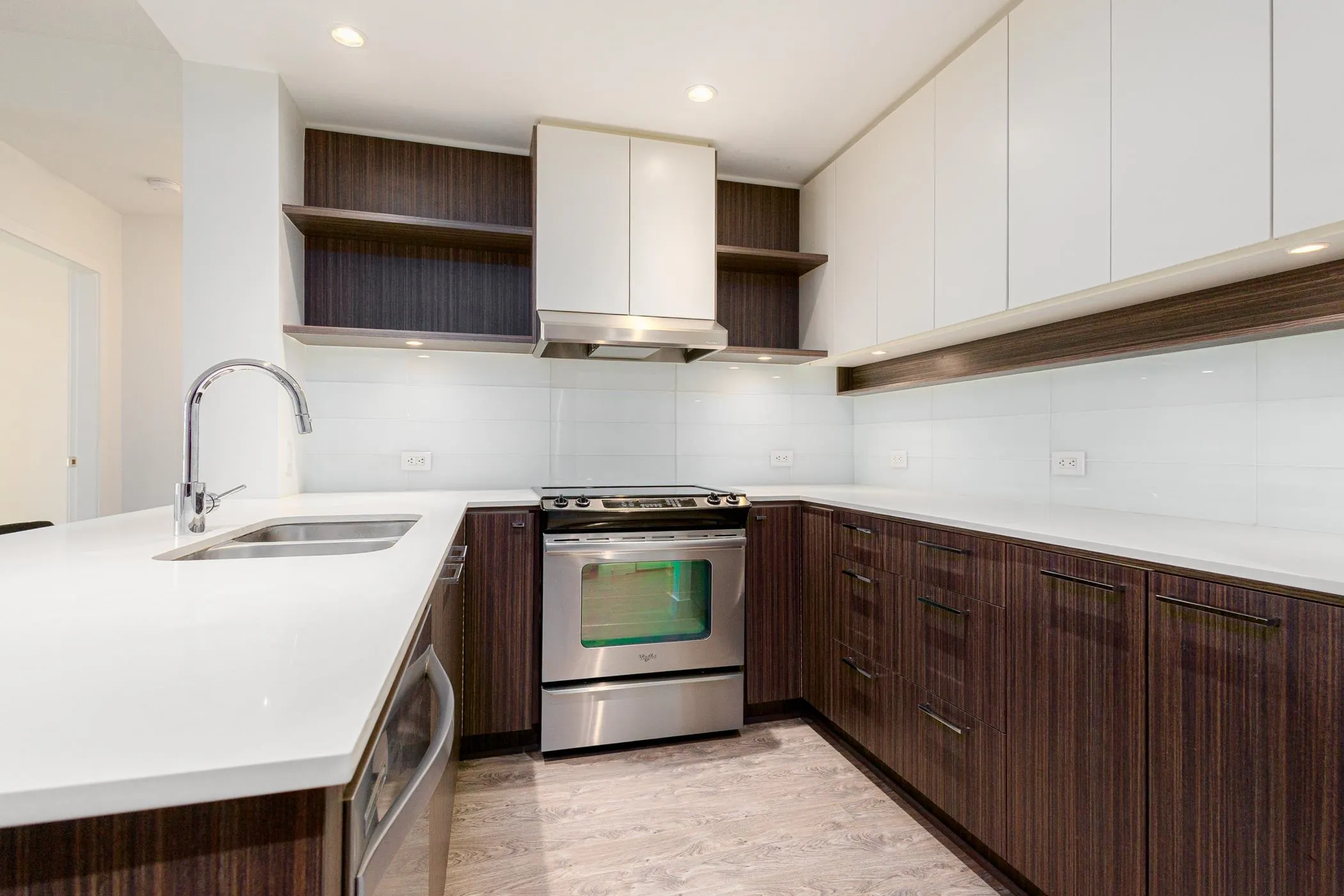 545 Foster Avenue #203