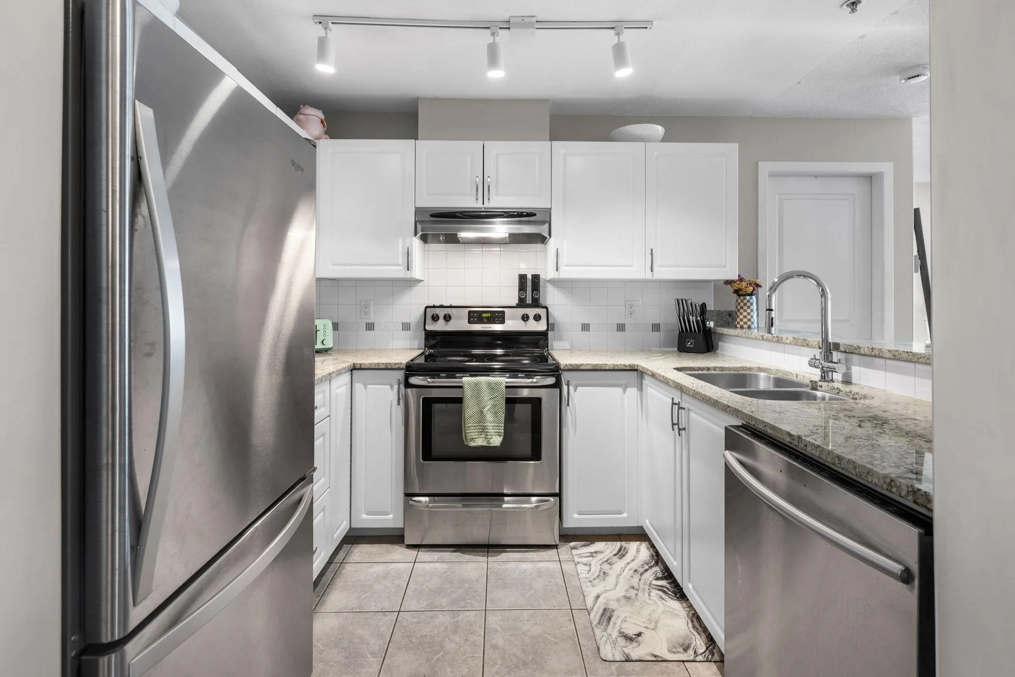 215 Twelfth Street #201