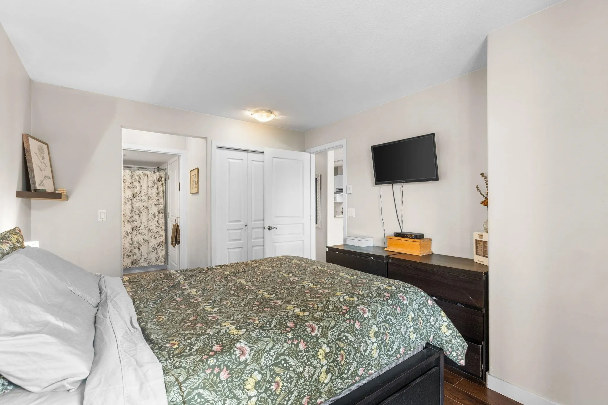 215 Twelfth Street #201