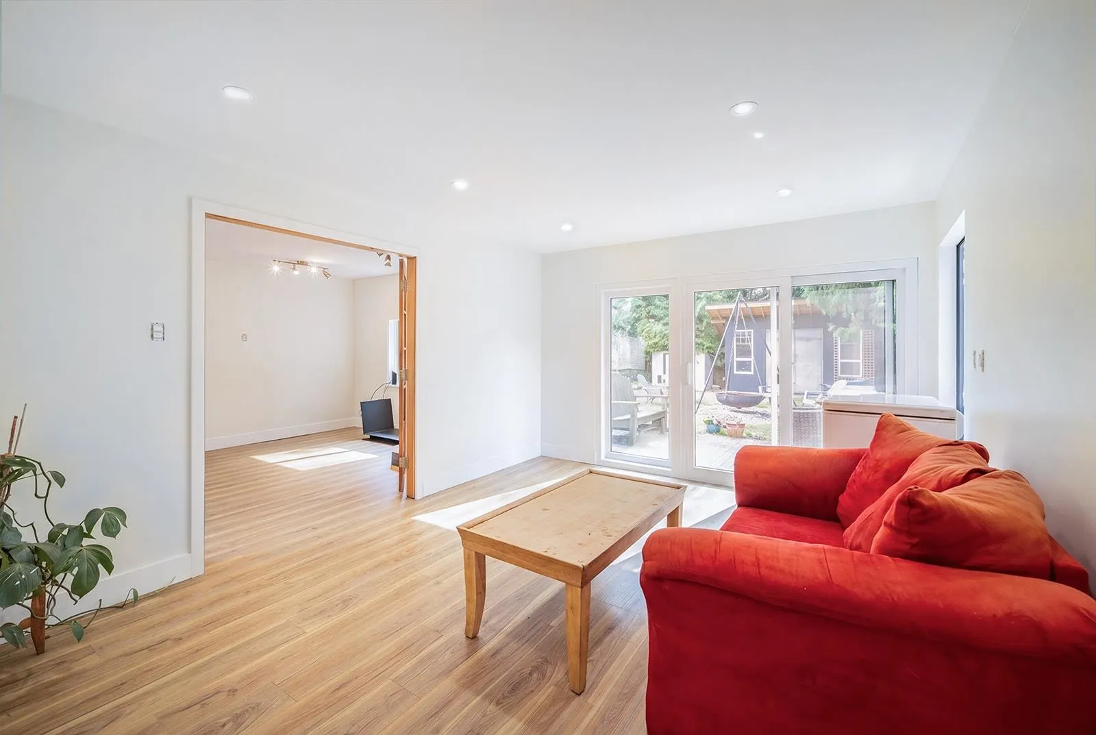 2653 Rhum & Eigg Drive