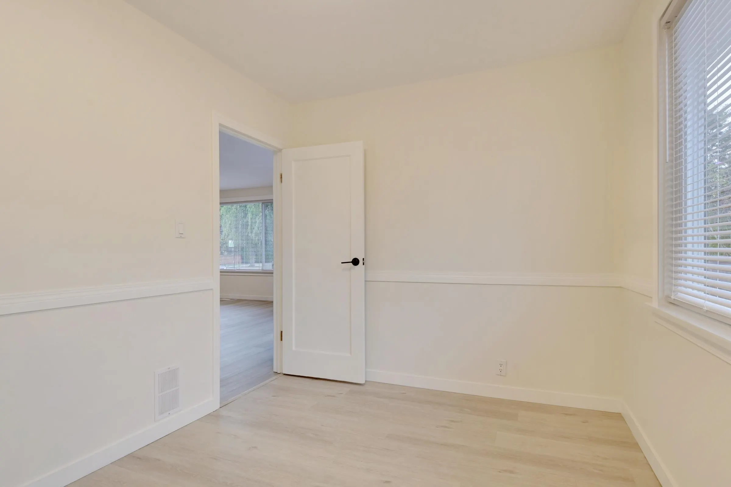 46515 Portage Avenue #Upper House