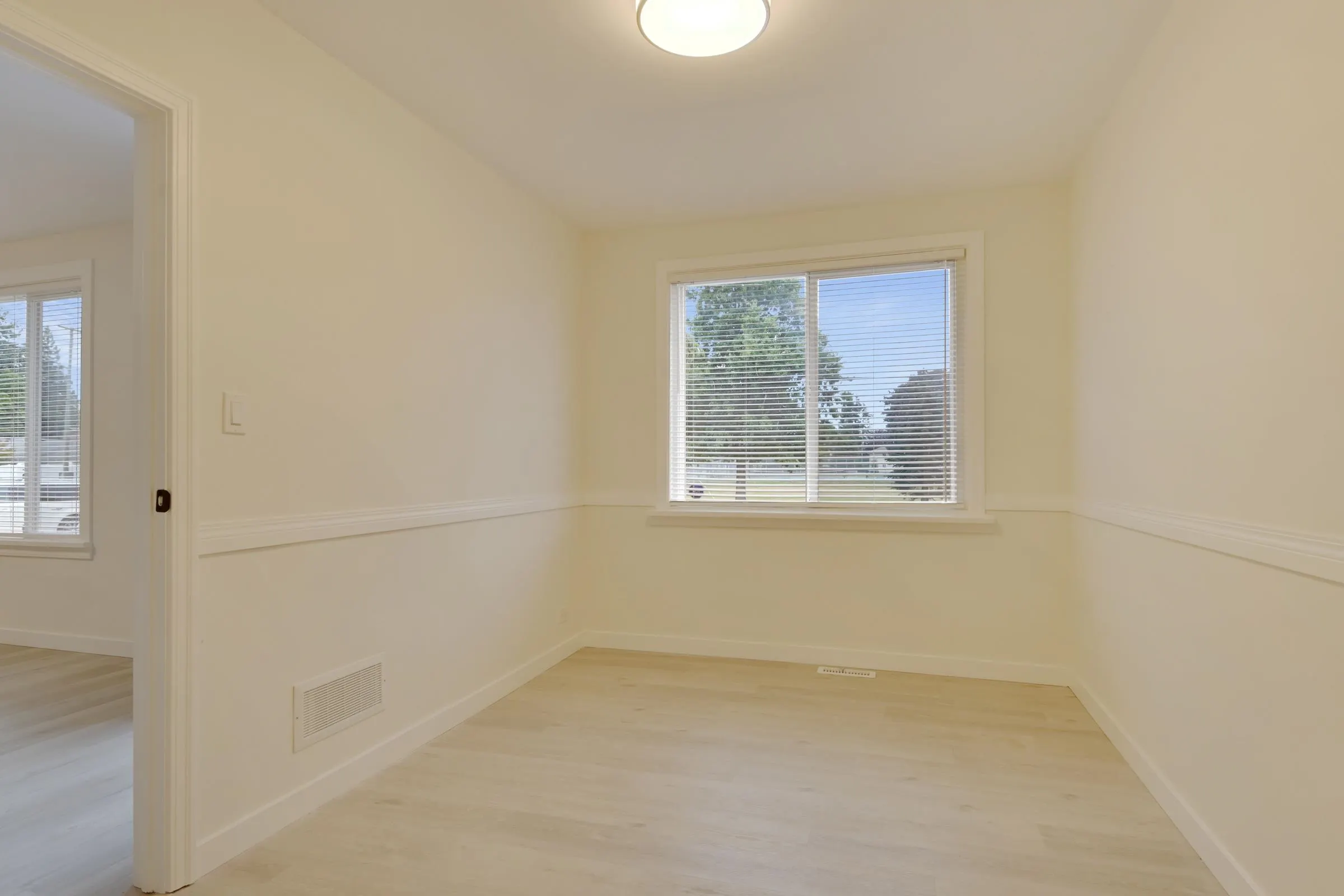 46515 Portage Avenue #Upper House