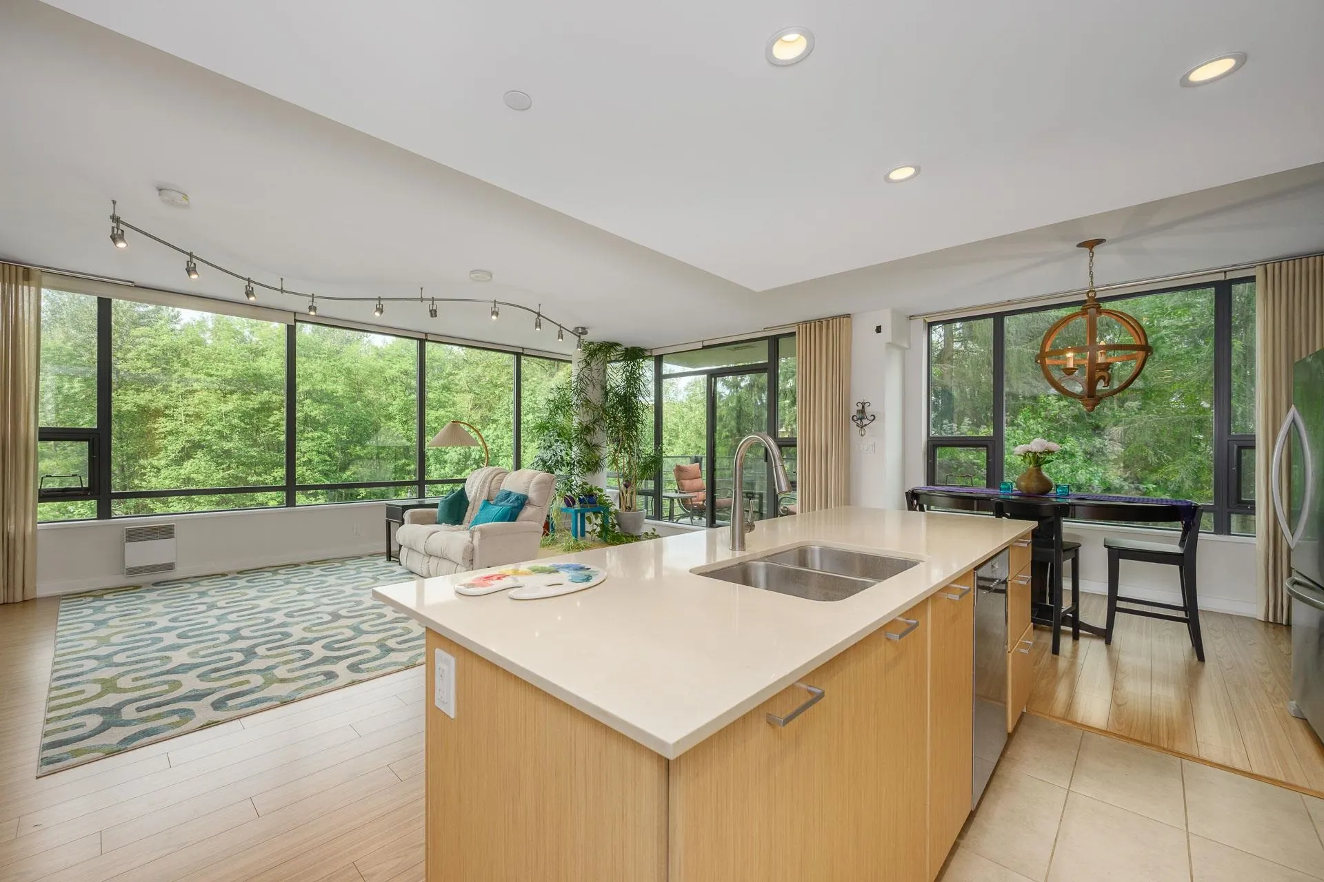 301 Capilano Road #405