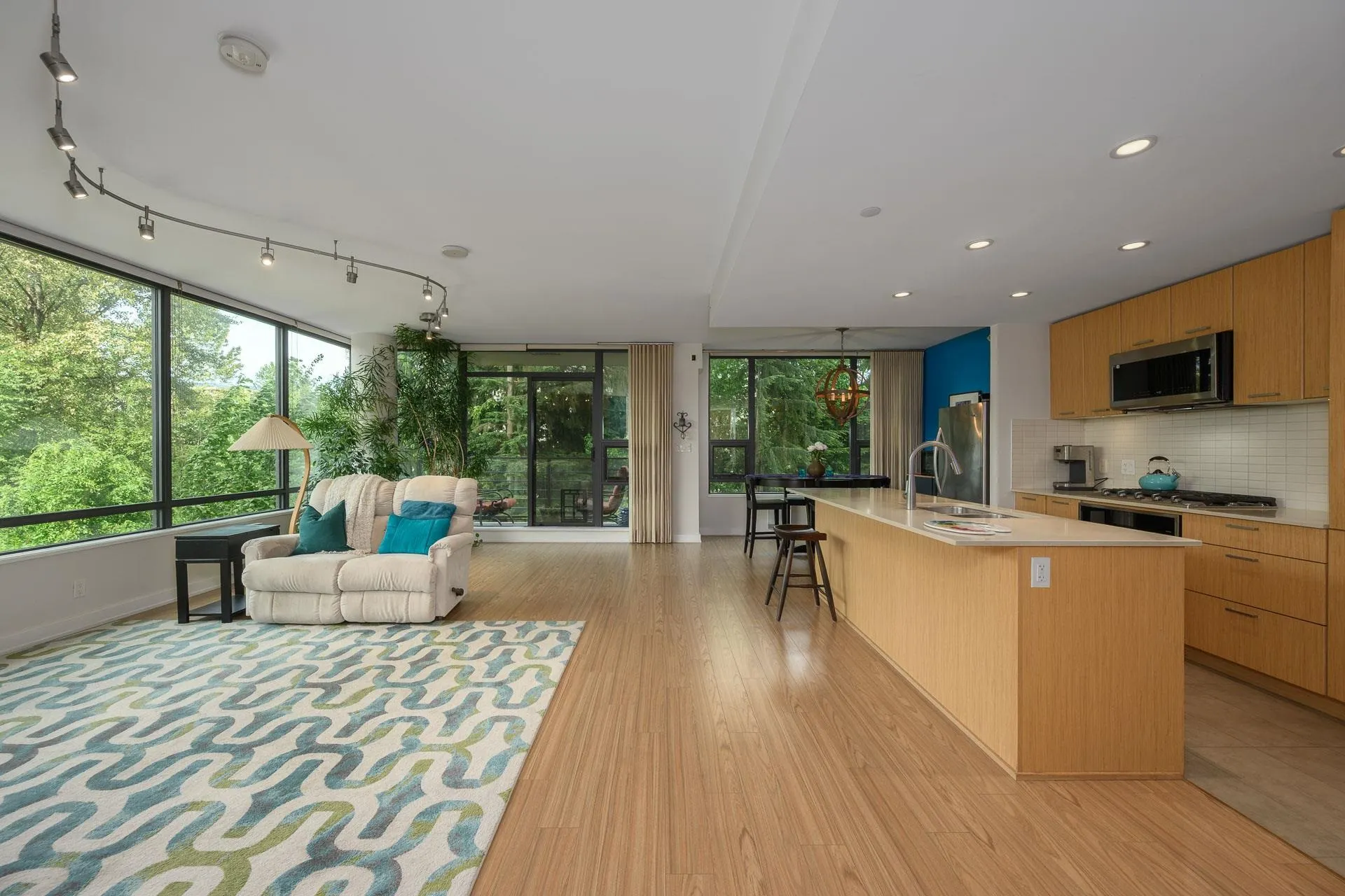 301 Capilano Road #405