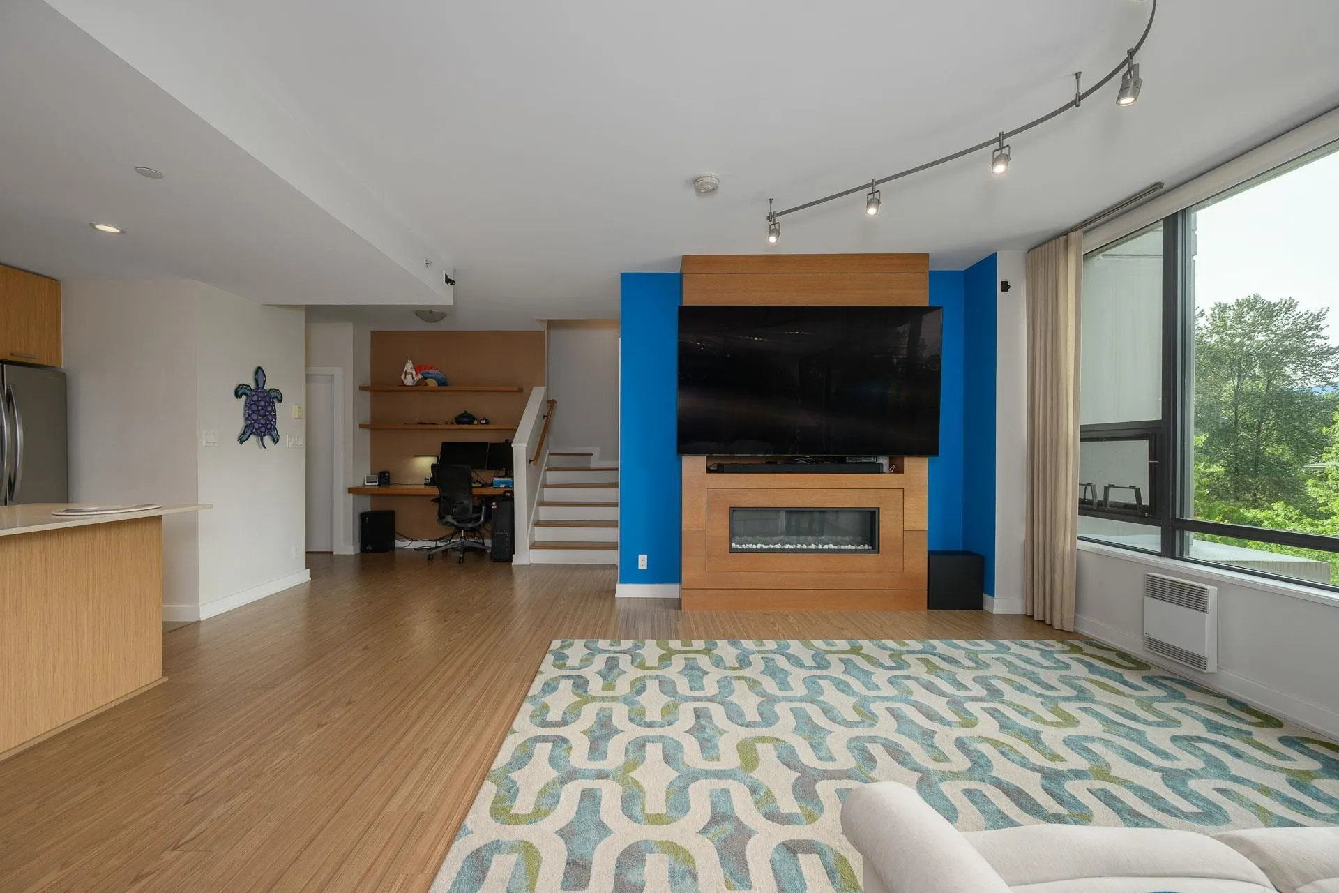 301 Capilano Road #405