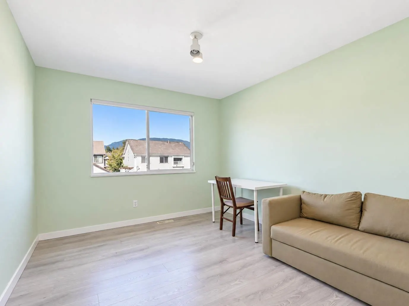 1465 Po Place