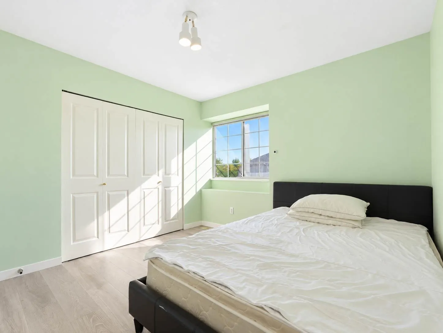 1465 Po Place