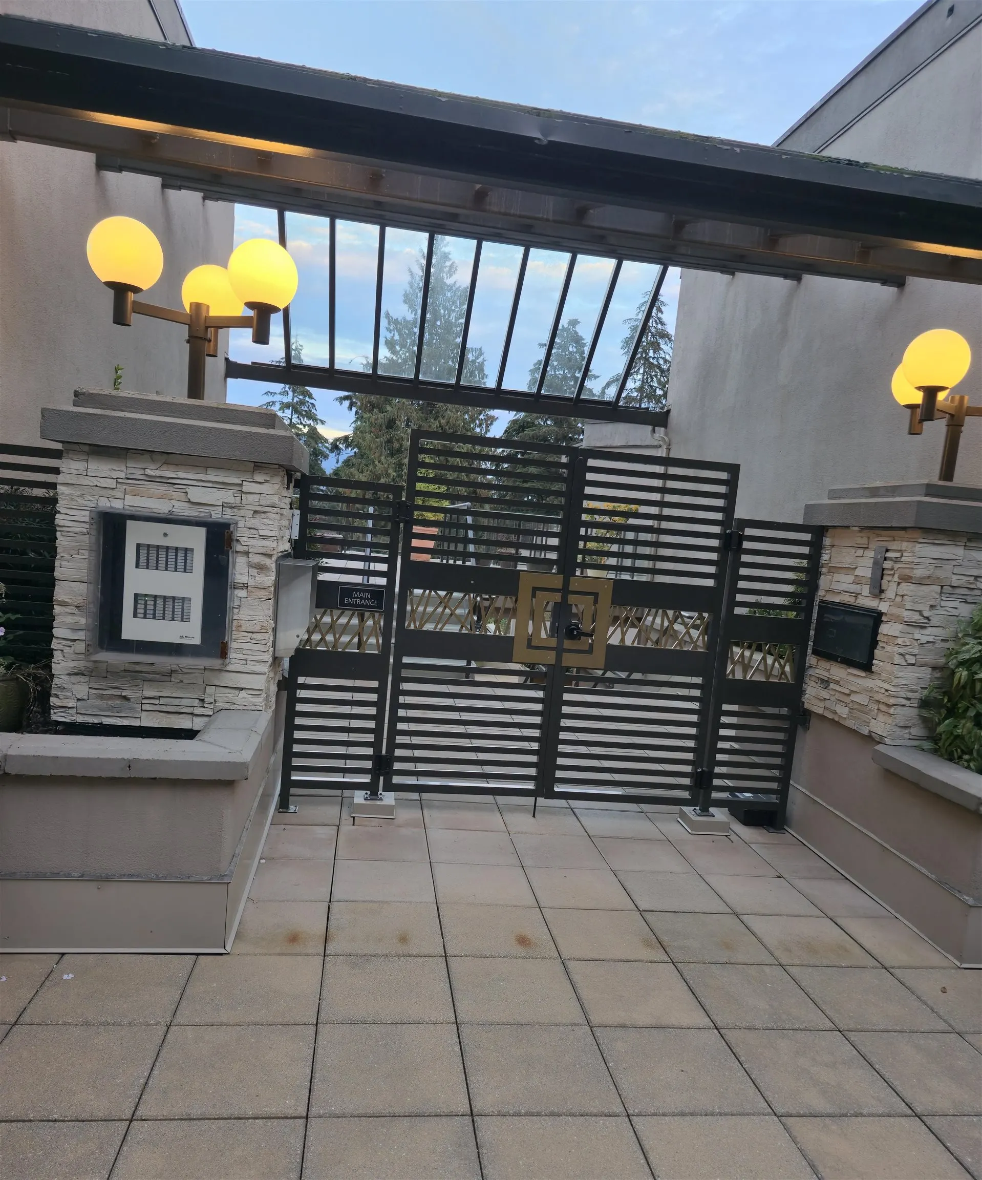 1500 Ostler Court #207