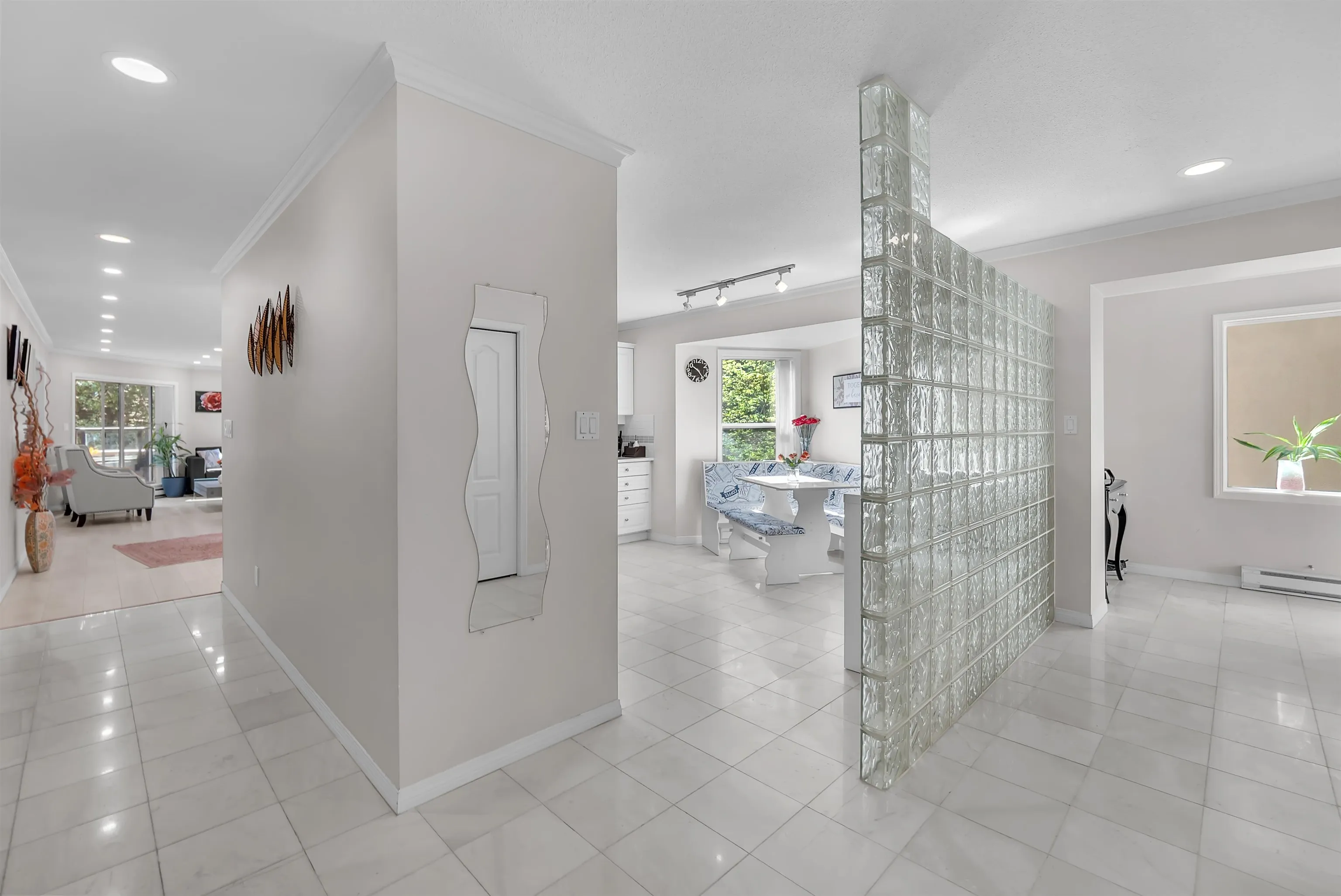1500 Ostler Court #207