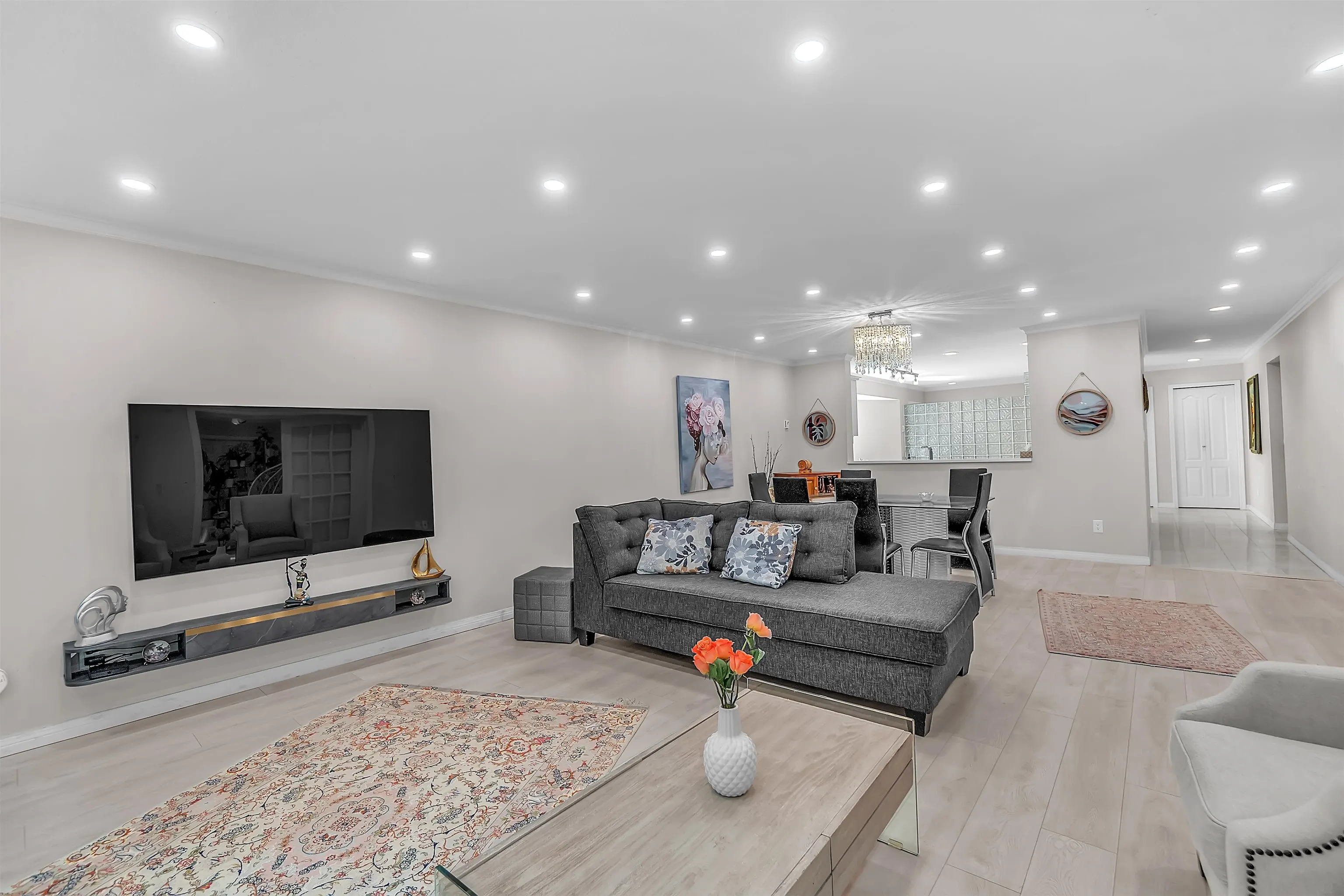 1500 Ostler Court #207