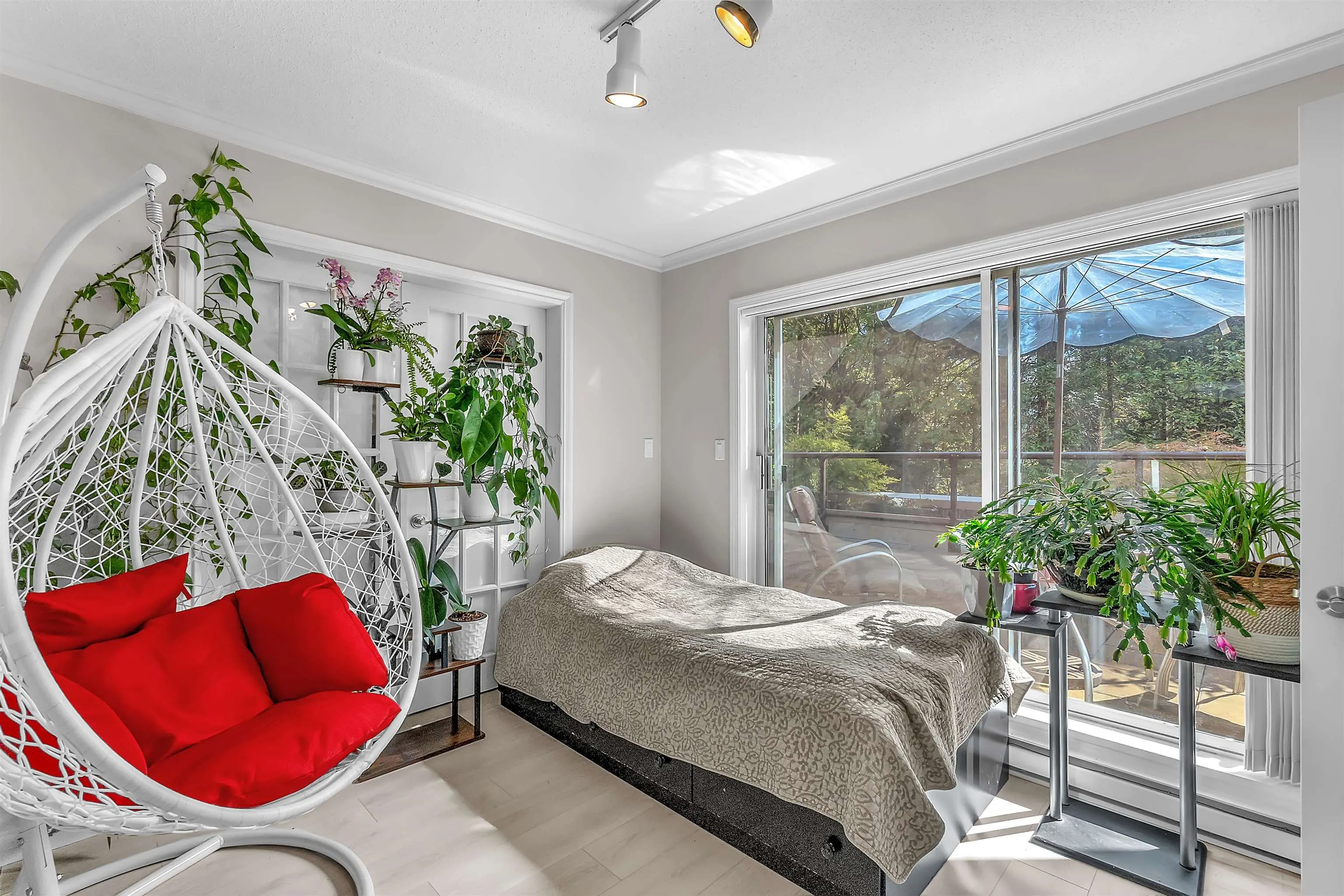 1500 Ostler Court #207