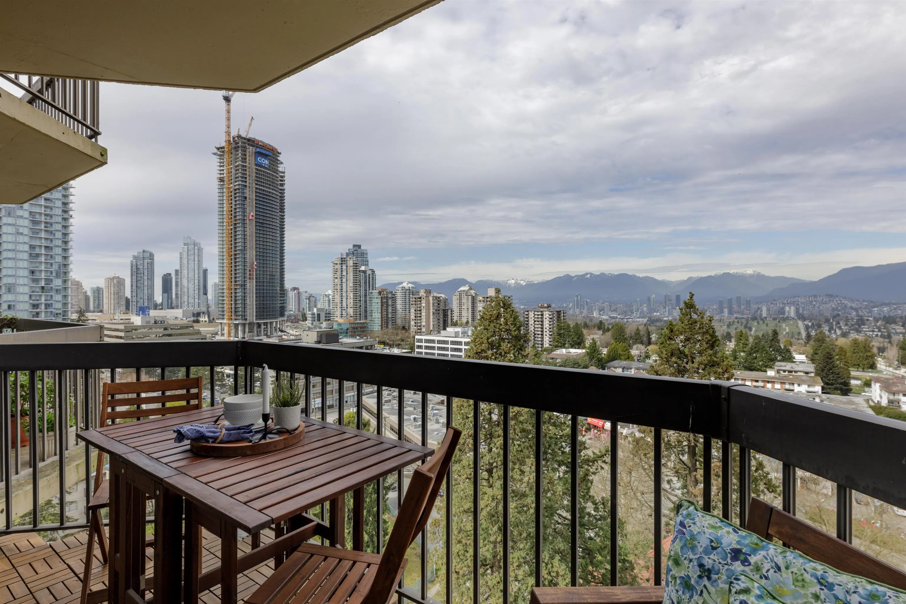 6540 Burlington Avenue #1401
