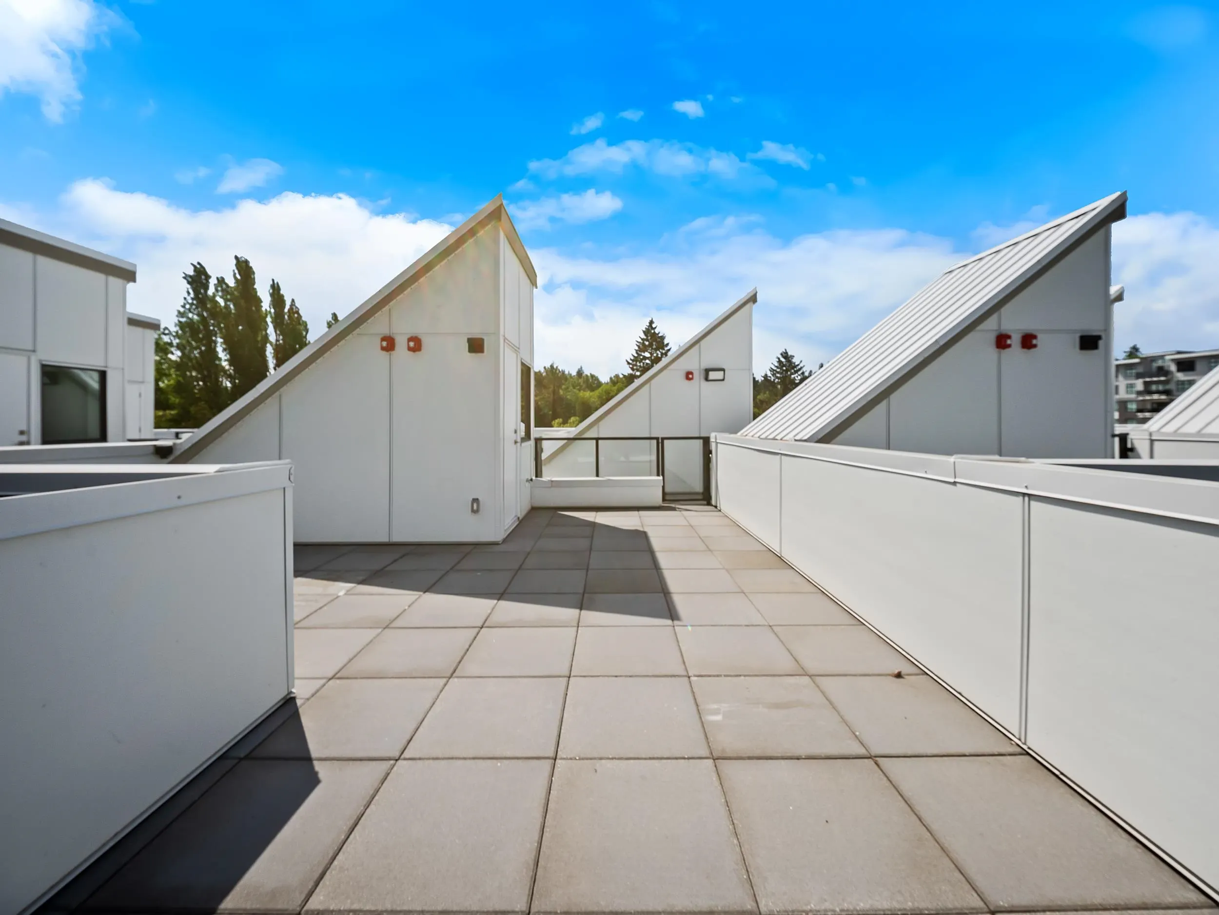 6338 King George Boulevard #306