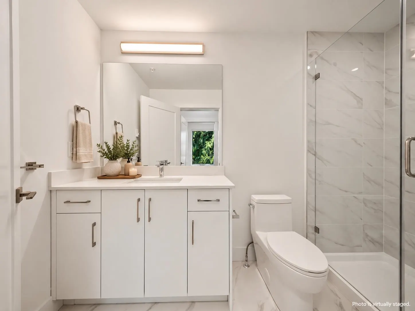 6338 King George Boulevard #306