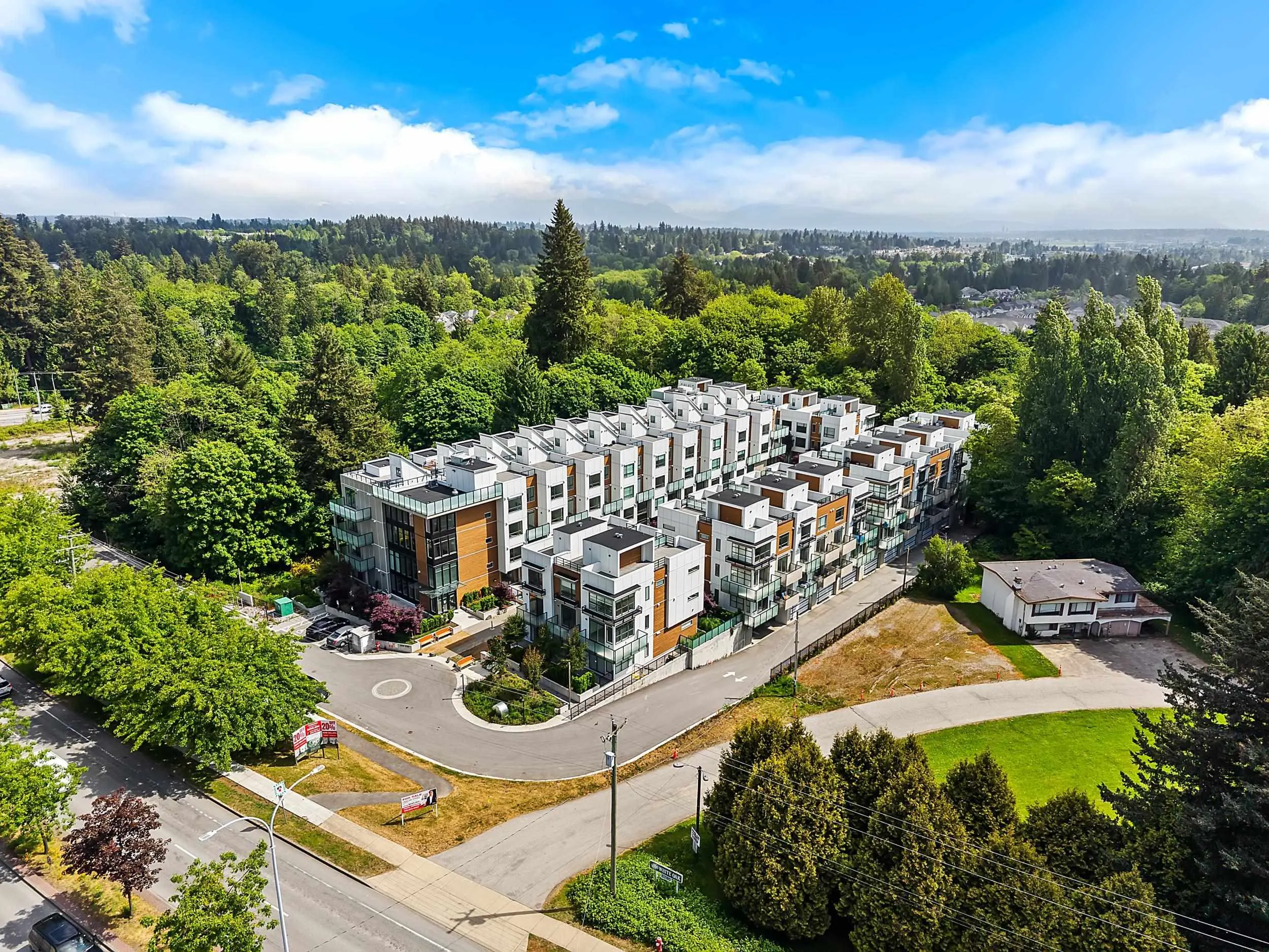 6338 King George Boulevard #306