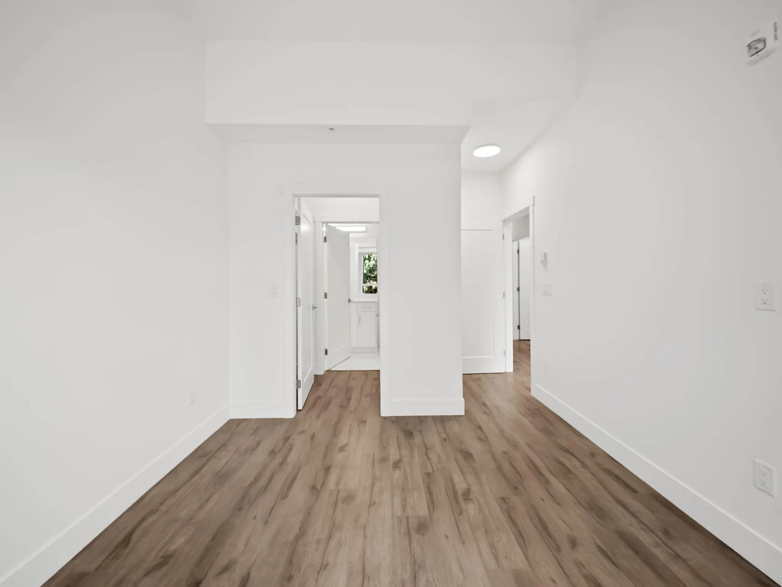 6338 King George Boulevard #306