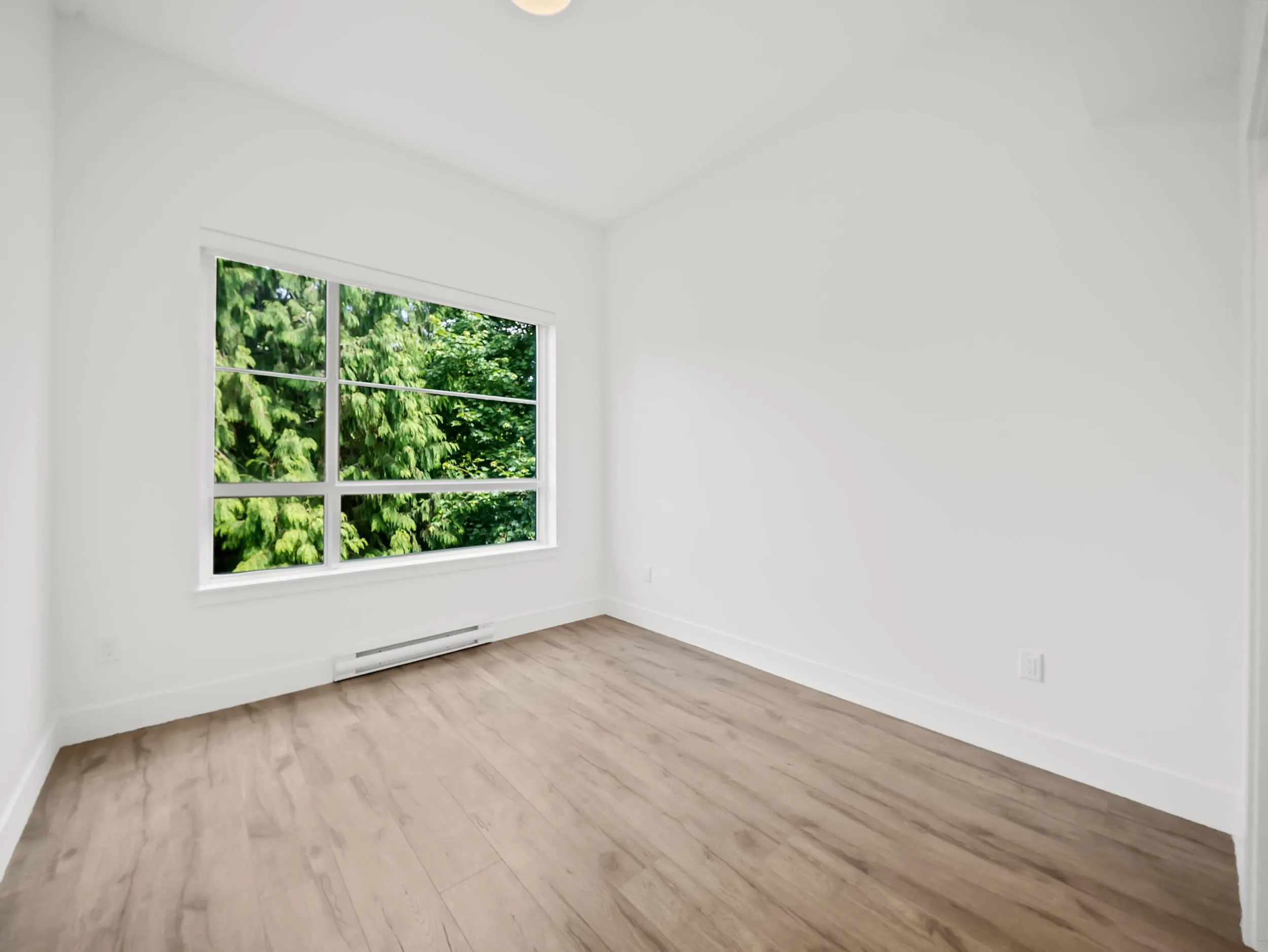6338 King George Boulevard #306