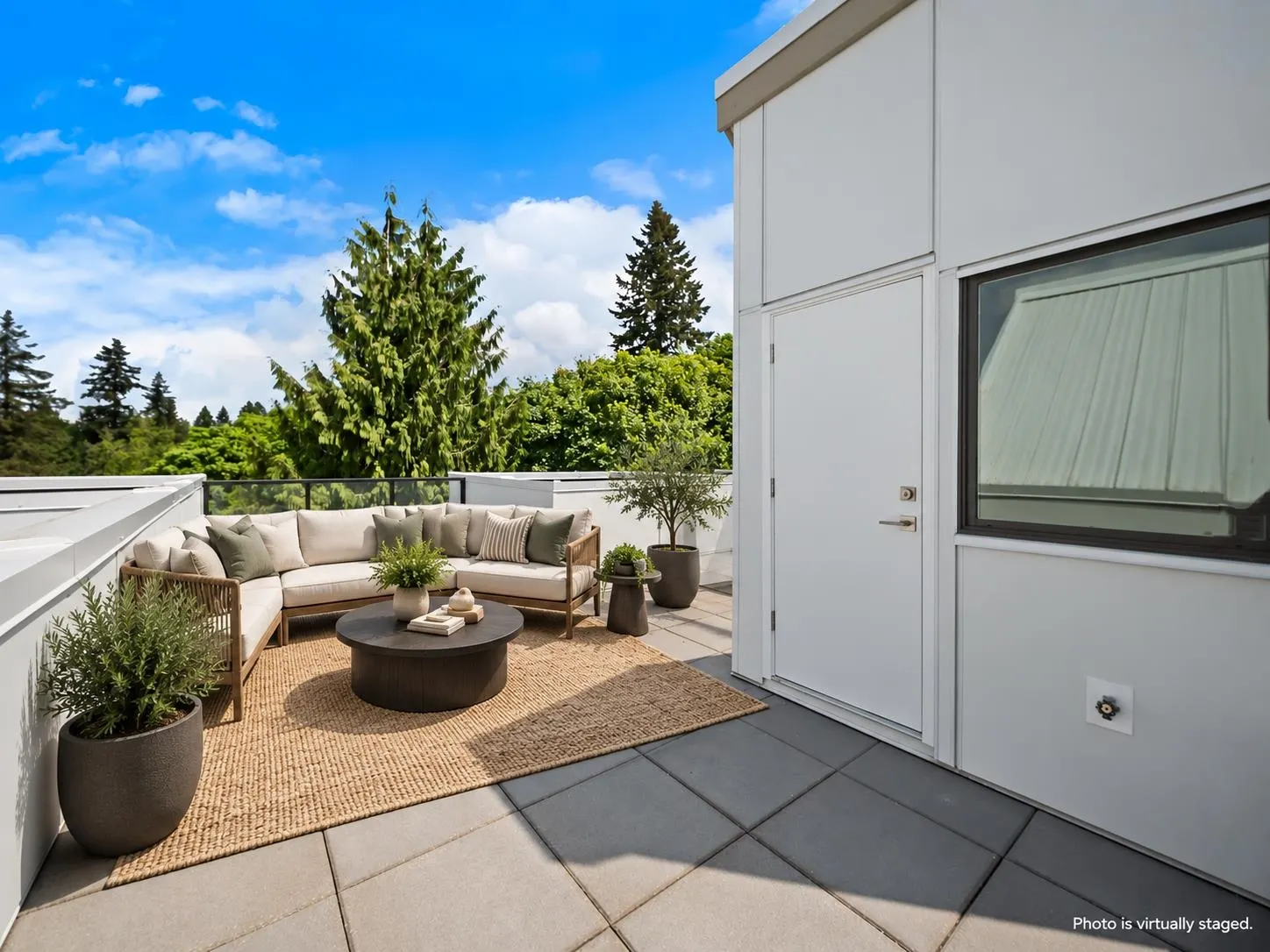 6338 King George Boulevard #306