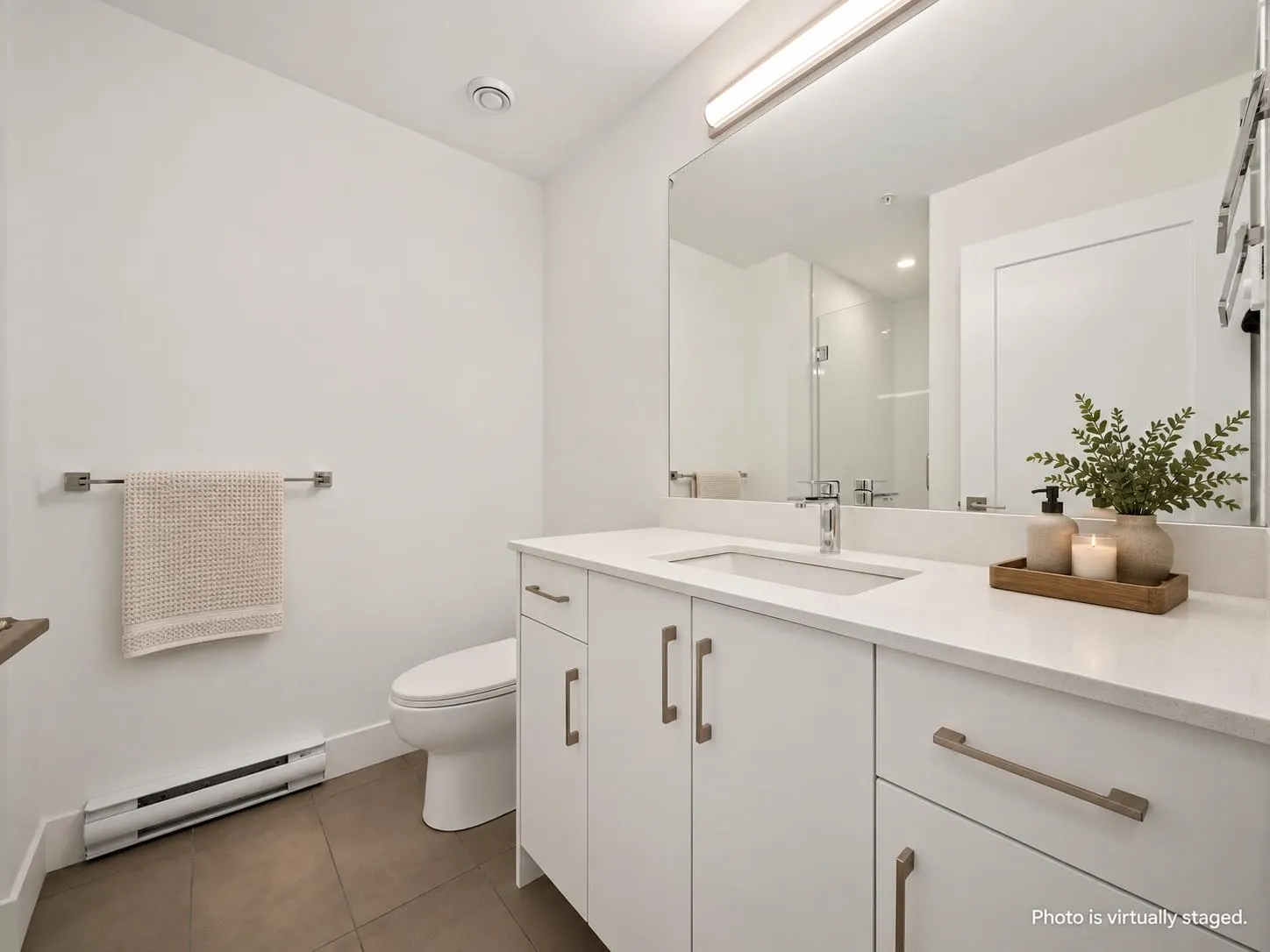 6338 King George Boulevard #306