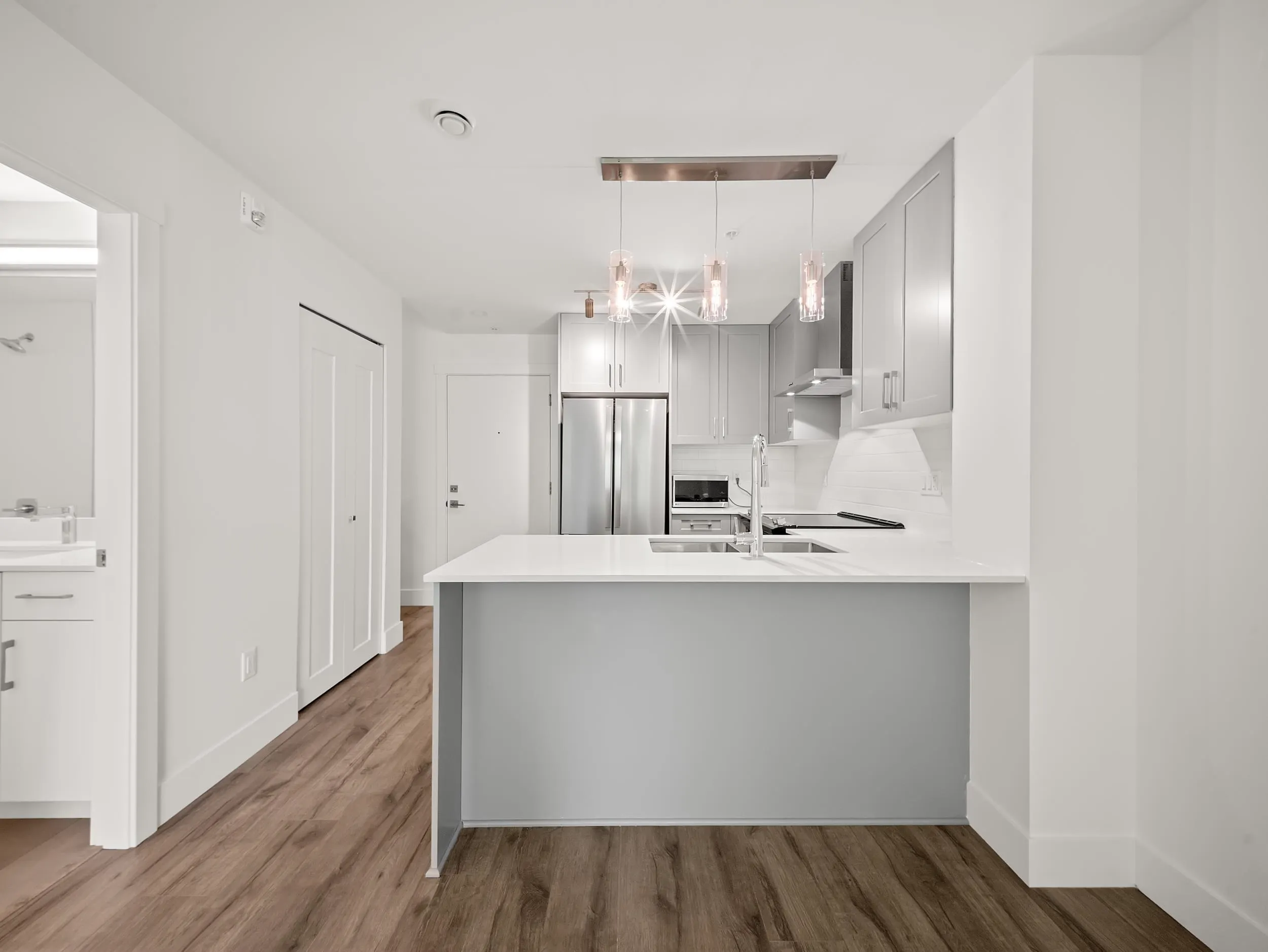 6338 King George Boulevard #306