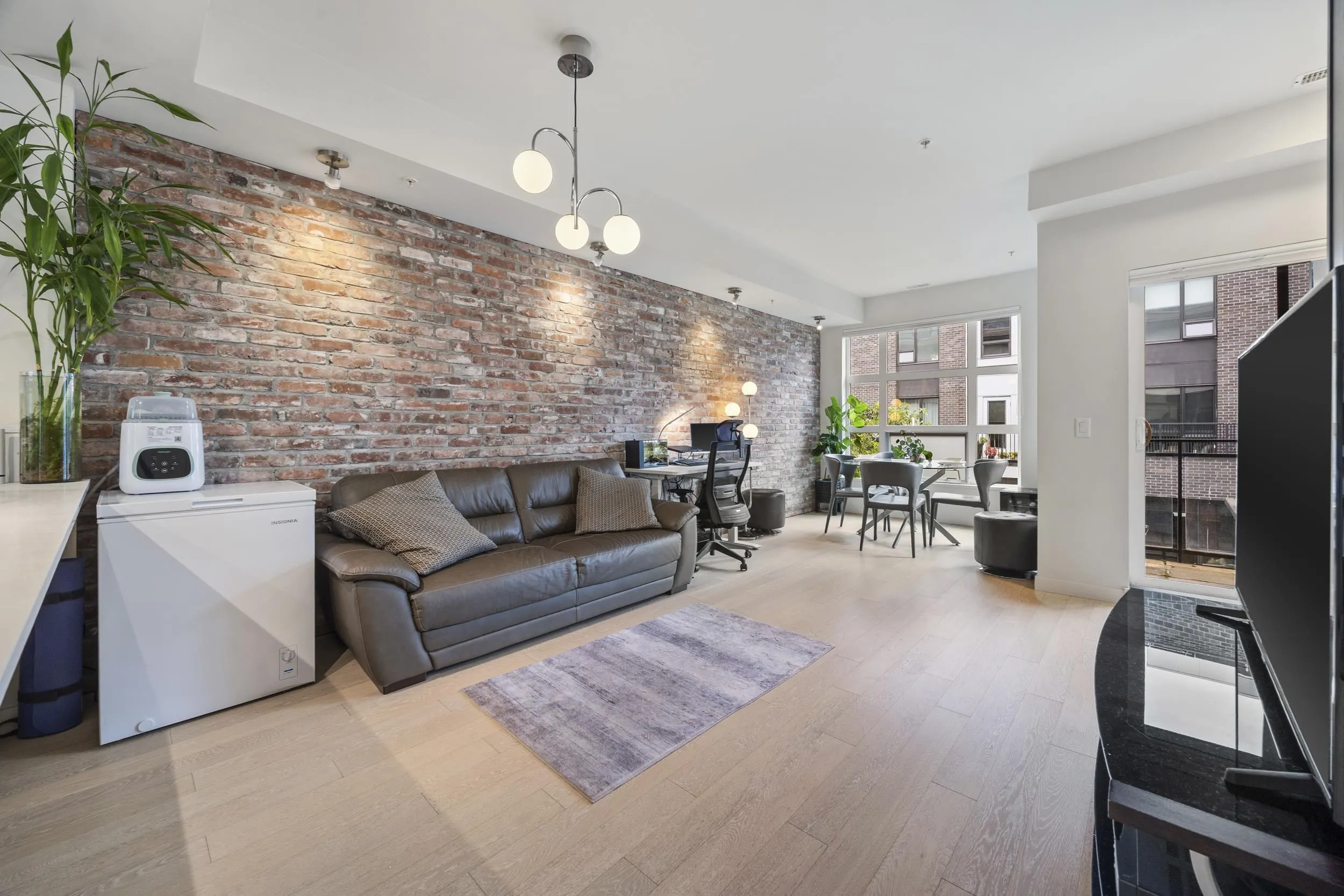 95 Moody Street #334