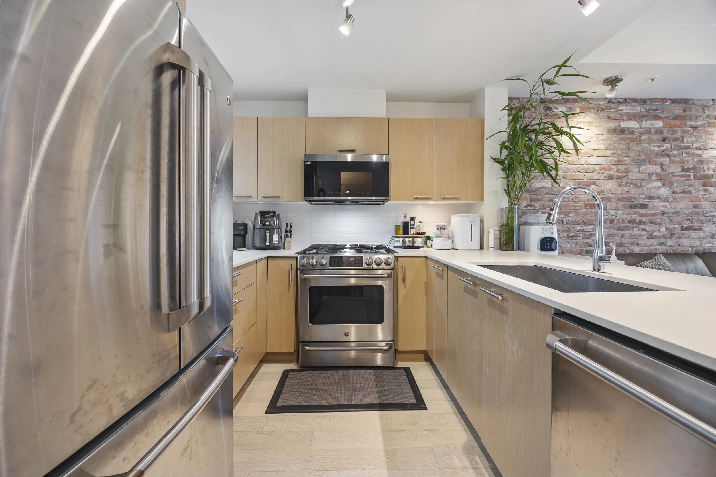 95 Moody Street #334