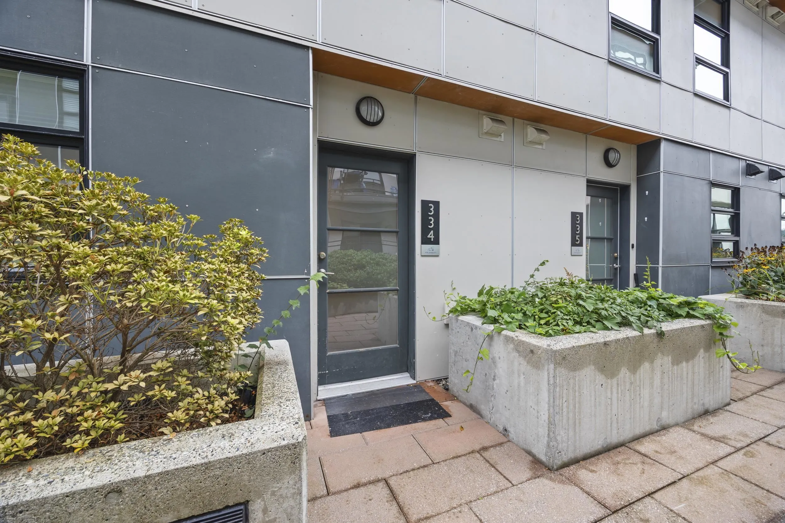 95 Moody Street #334