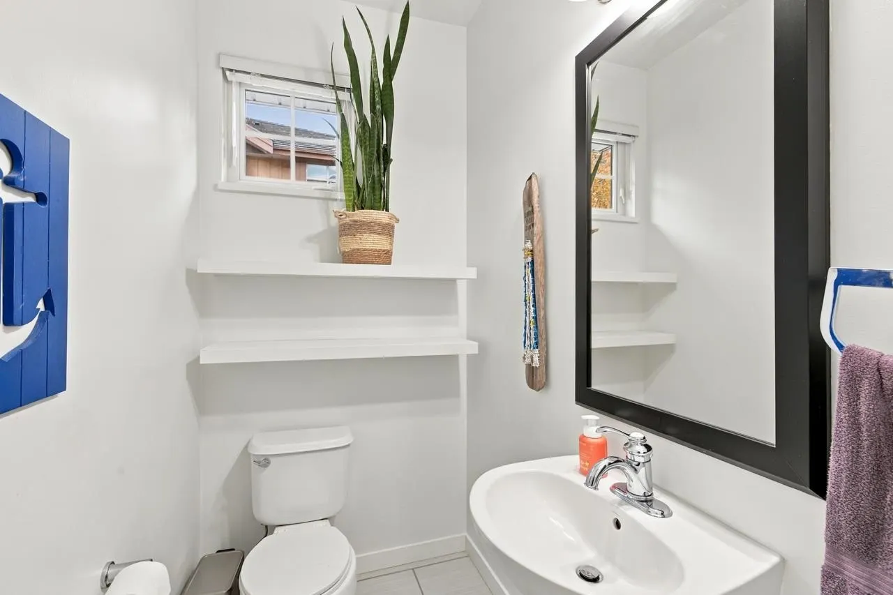 15151 34 Avenue #44