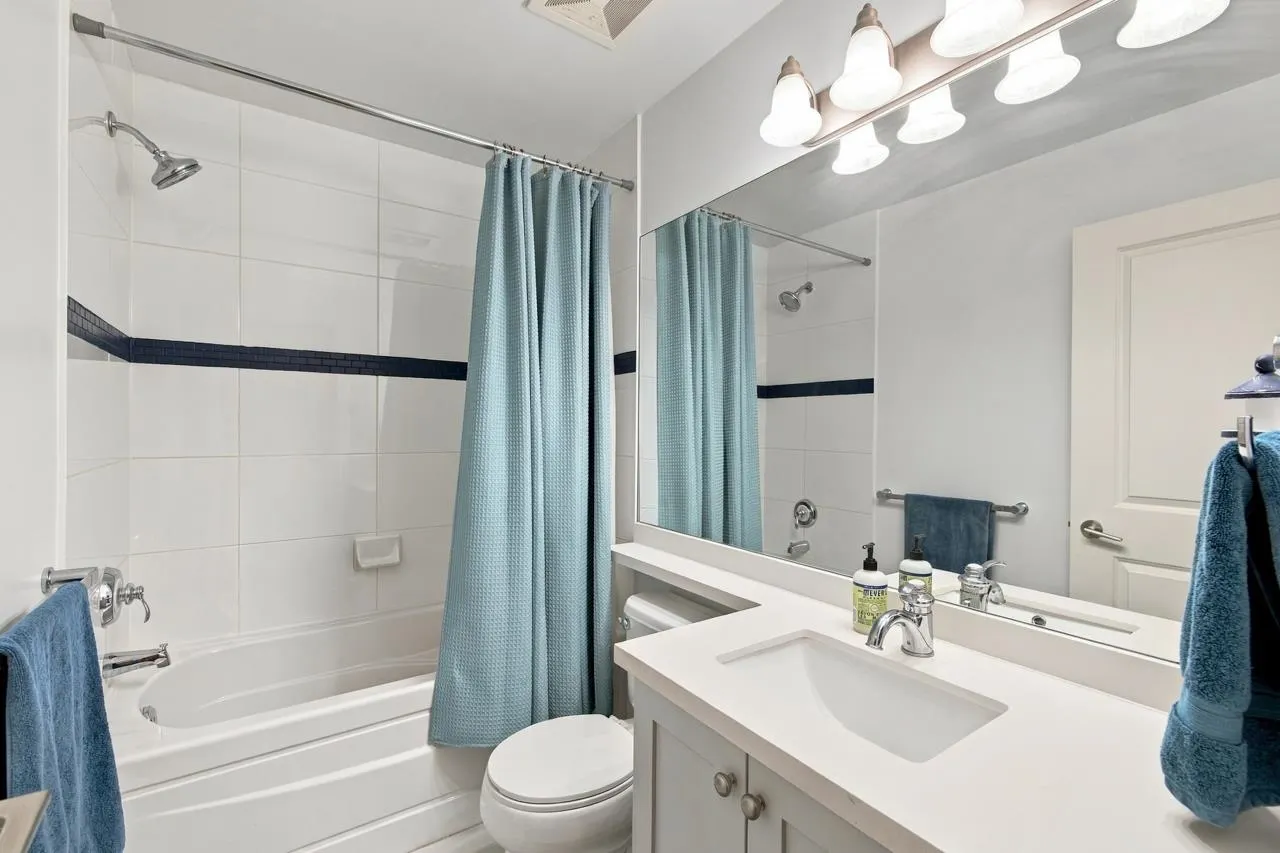 15151 34 Avenue #44