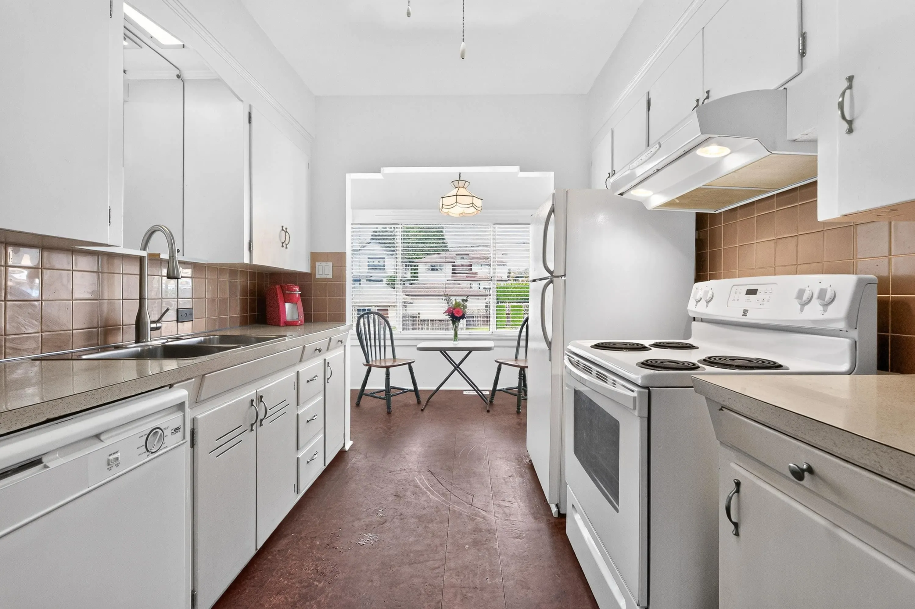 2345 W 18th Avenue